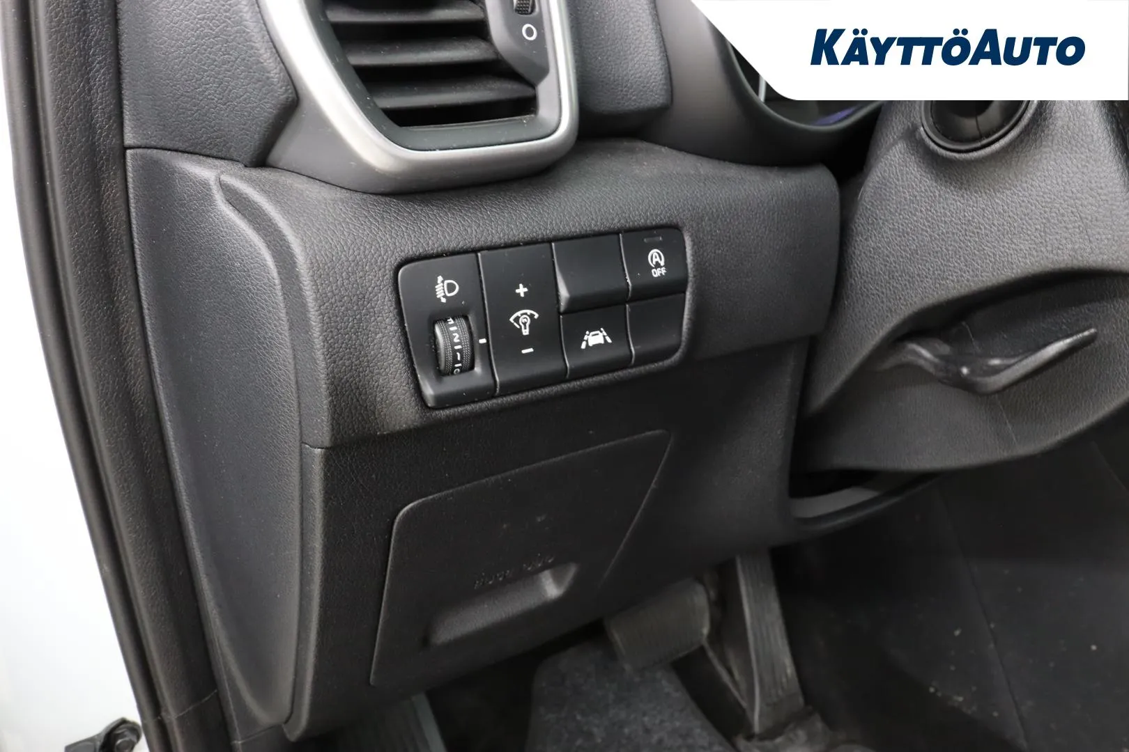 Kia Sportage COT-999 carousel image