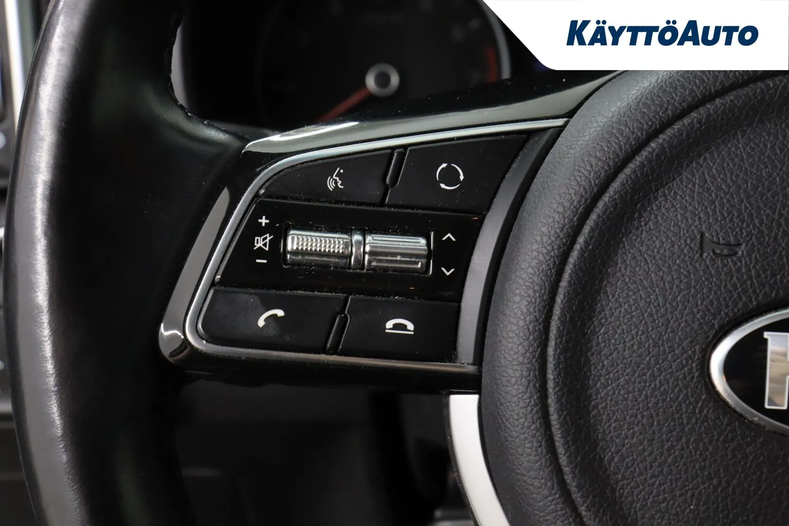 Kia Sportage COT-999 carousel image