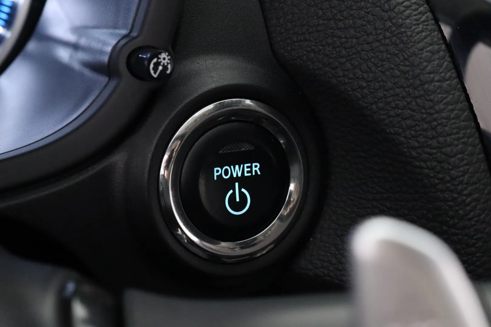 MITSUBISHI Eclipse Cross LRX-930 carousel image