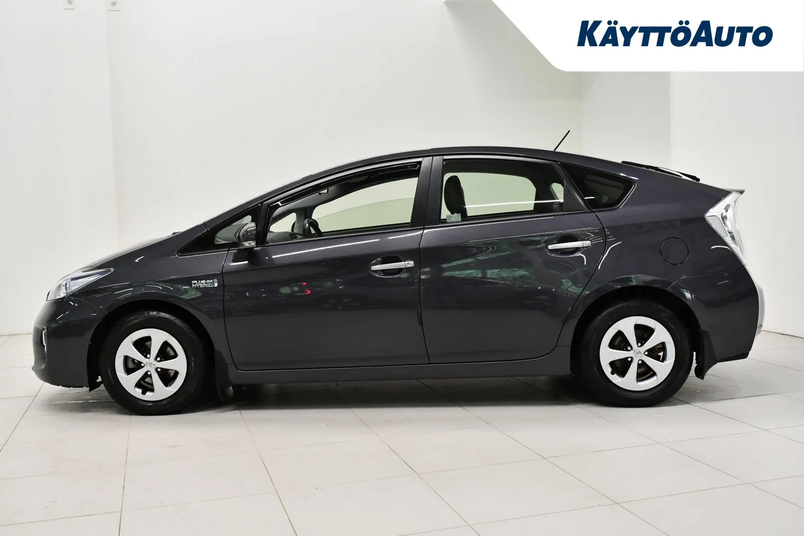 TOYOTA Prius Plug-in CJY-143 carousel image