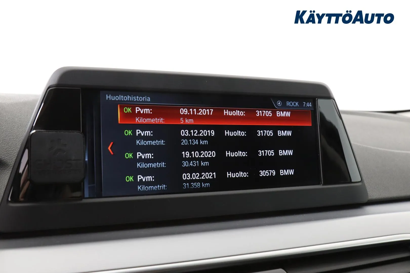 BMW 520 EOU-214 carousel image