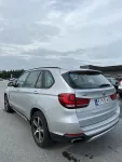 BMW X5 YIY-516 carousel thumbs