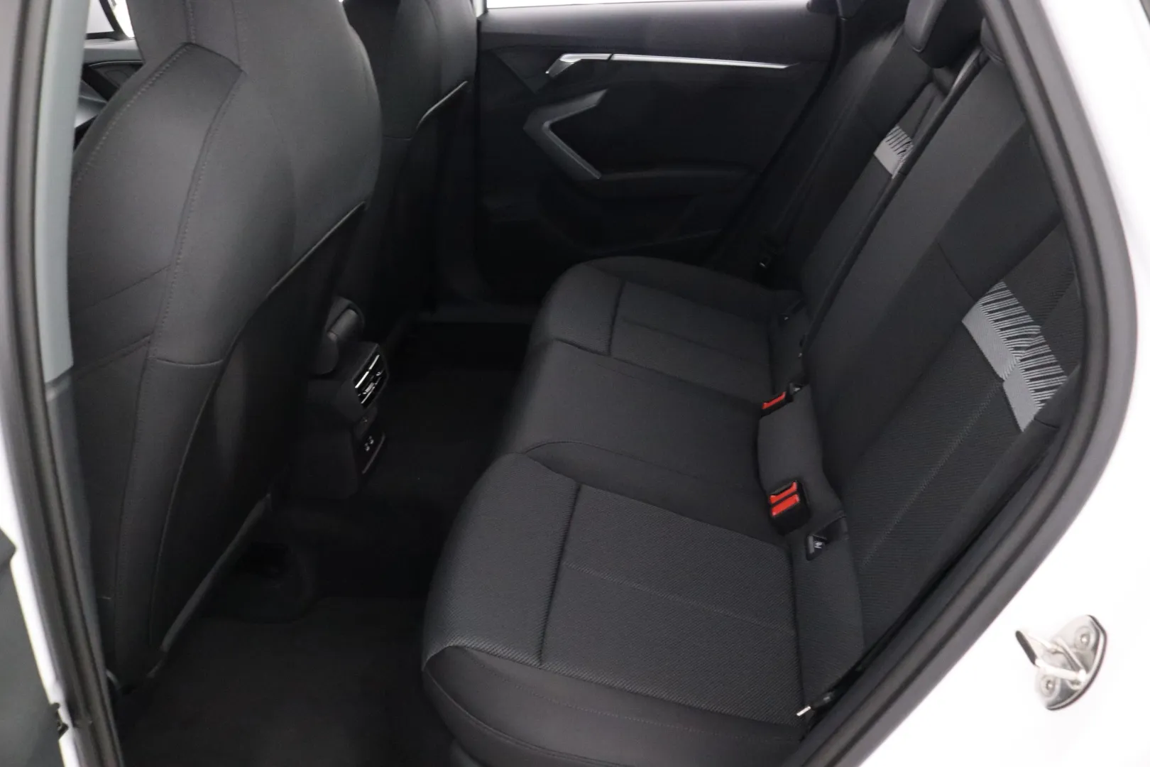 Audi A3 YYF-753 carousel image