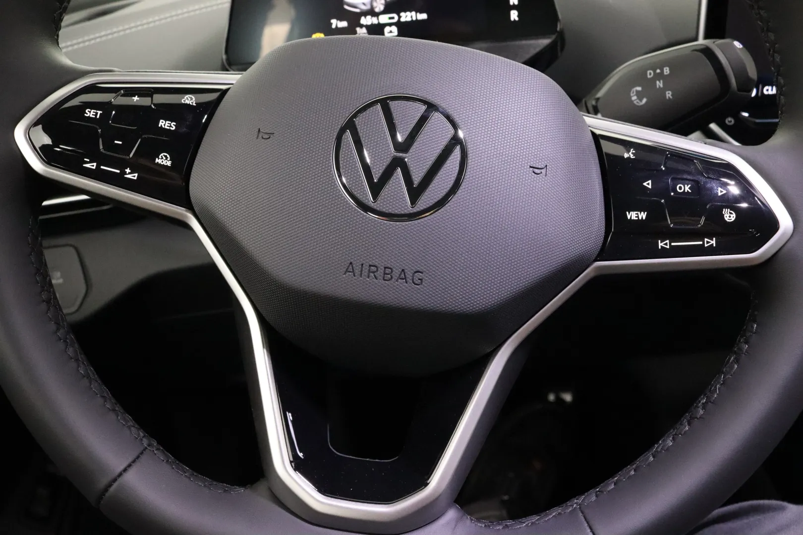 Volkswagen ID.4 YYF-798 carousel image