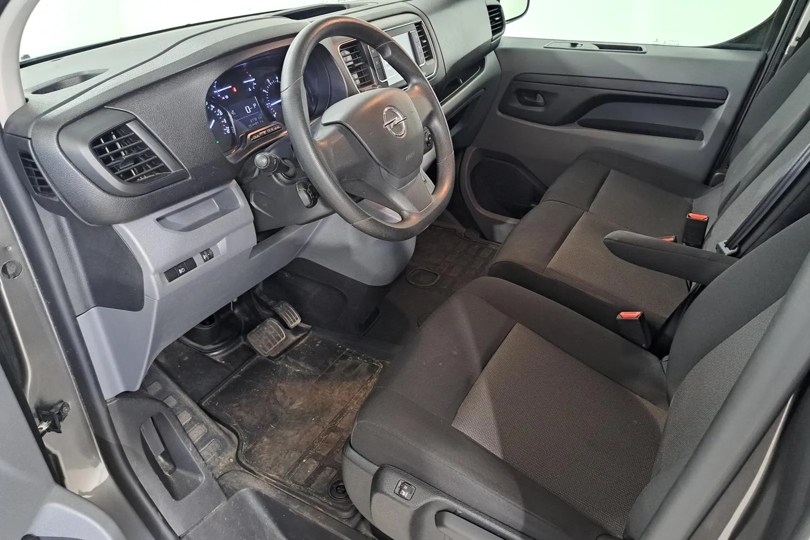 OPEL Vivaro LRS-252 carousel image