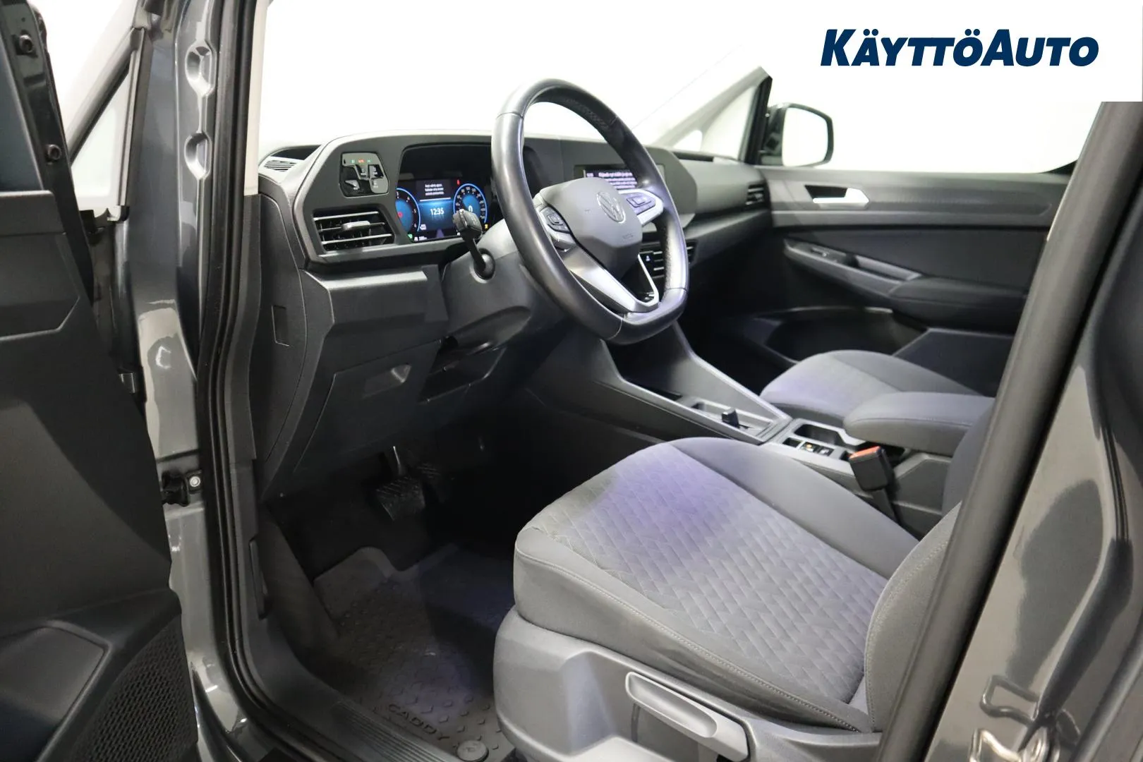 VOLKSWAGEN Caddy GOR-636 carousel image