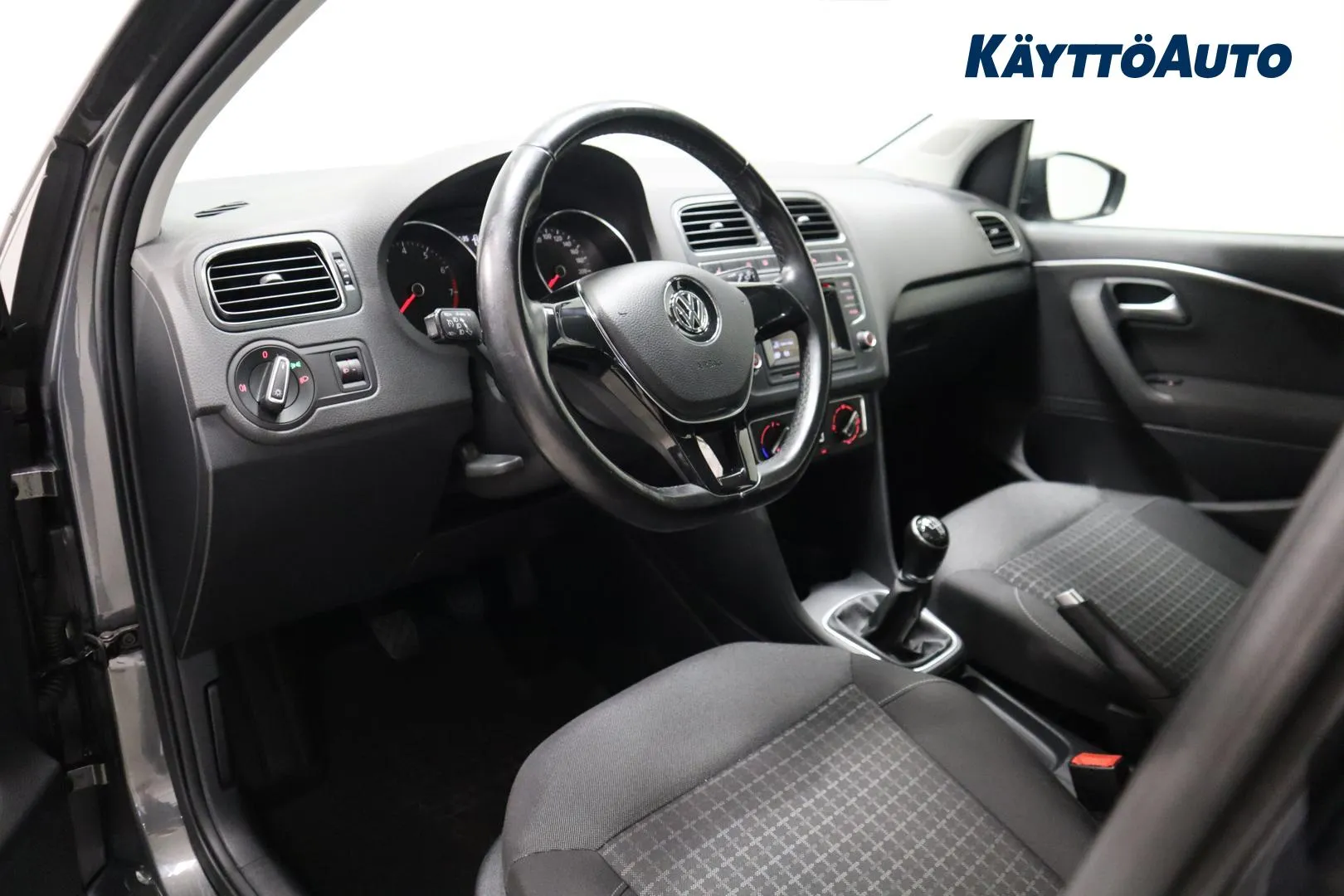Volkswagen Polo NKC-434 carousel image