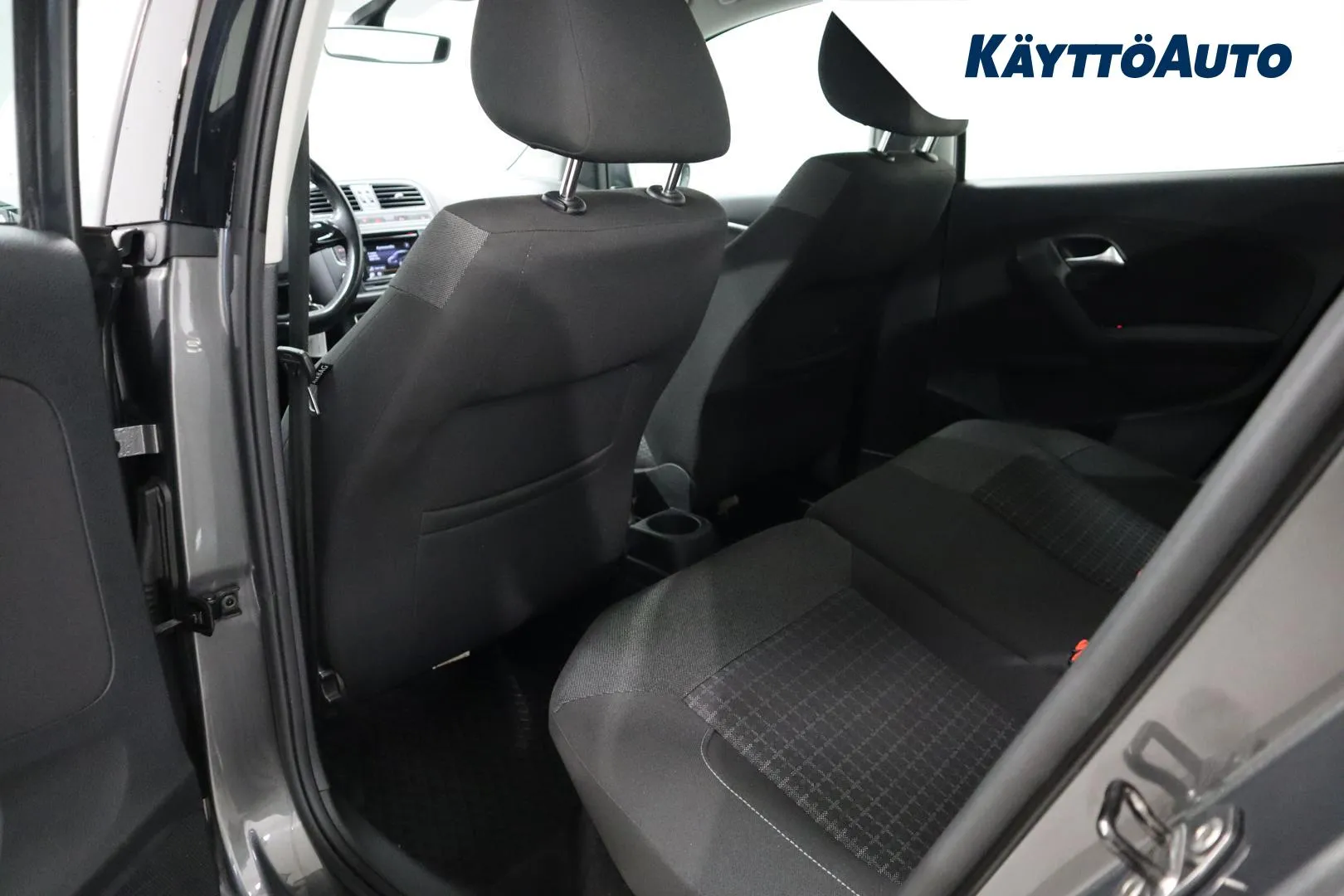 Volkswagen Polo NKC-434 carousel image