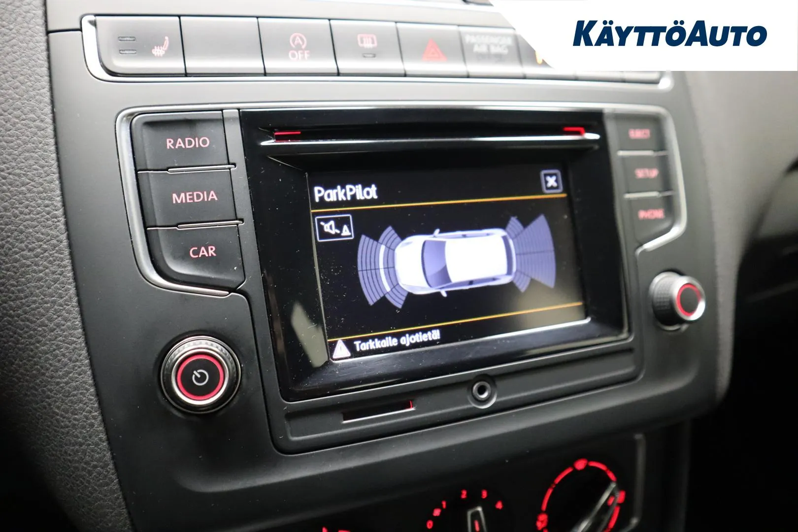Volkswagen Polo NKC-434 carousel image