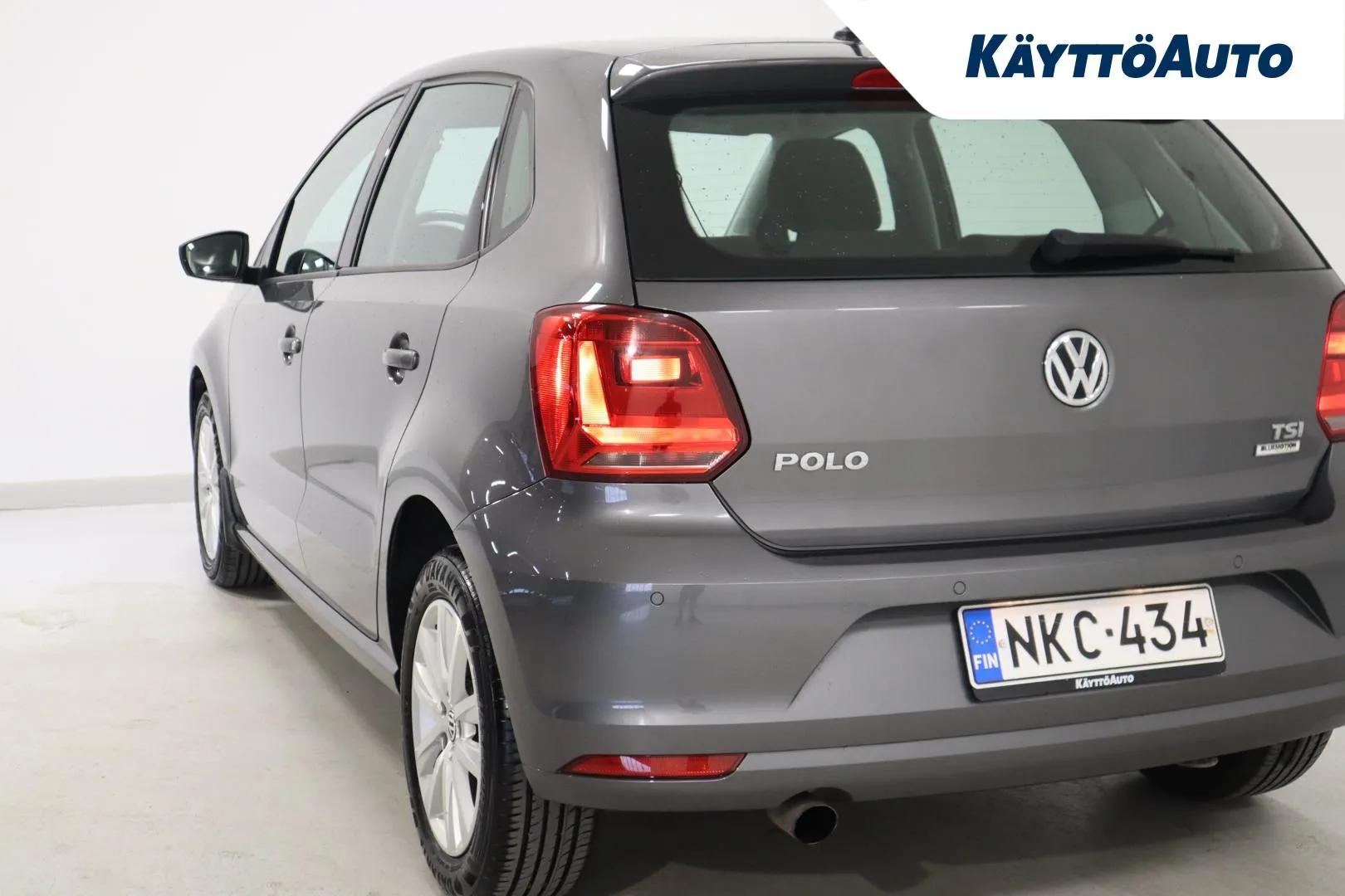 Volkswagen Polo NKC-434 carousel image