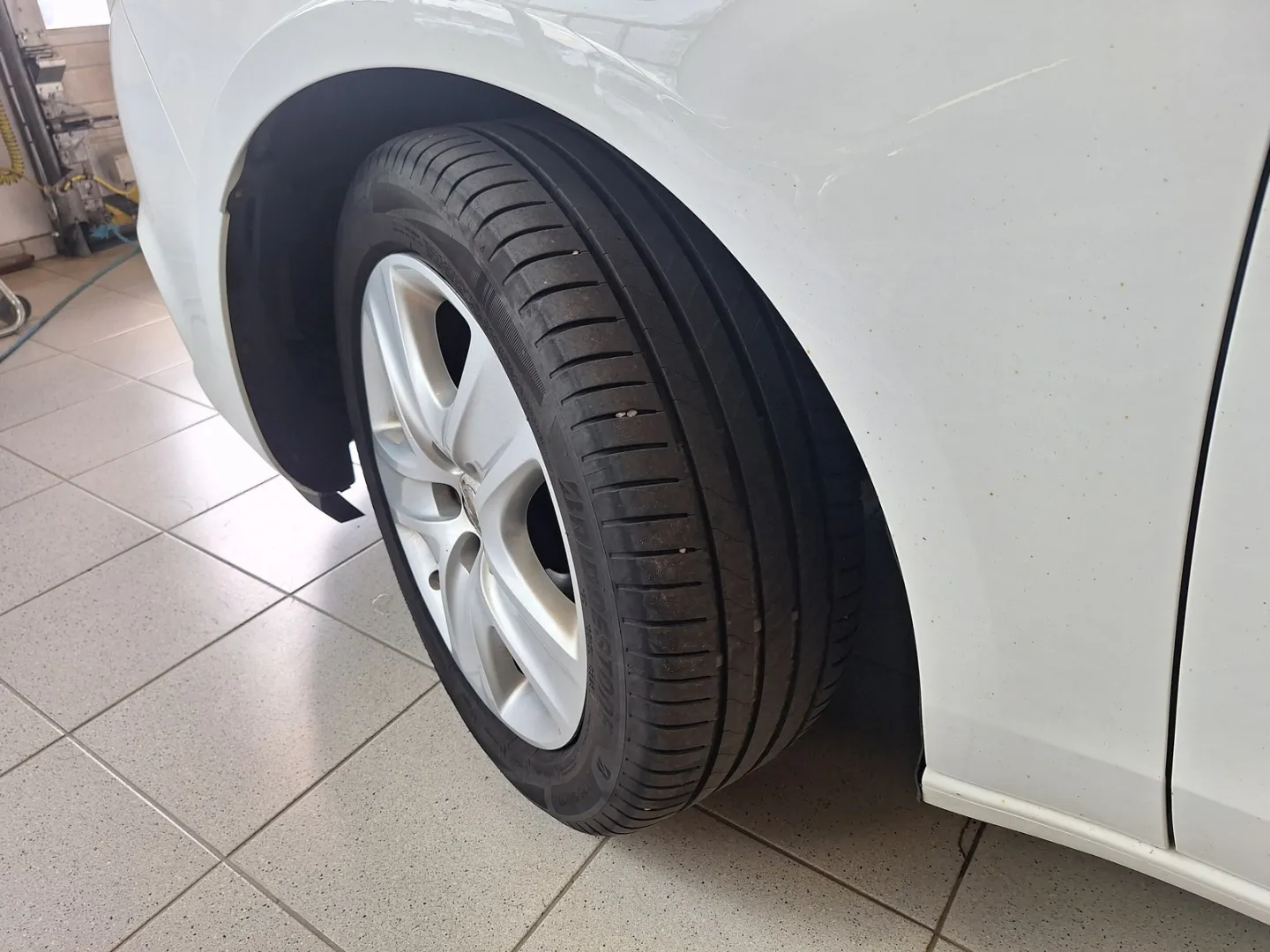 Opel Zafira GMJ-643 carousel image
