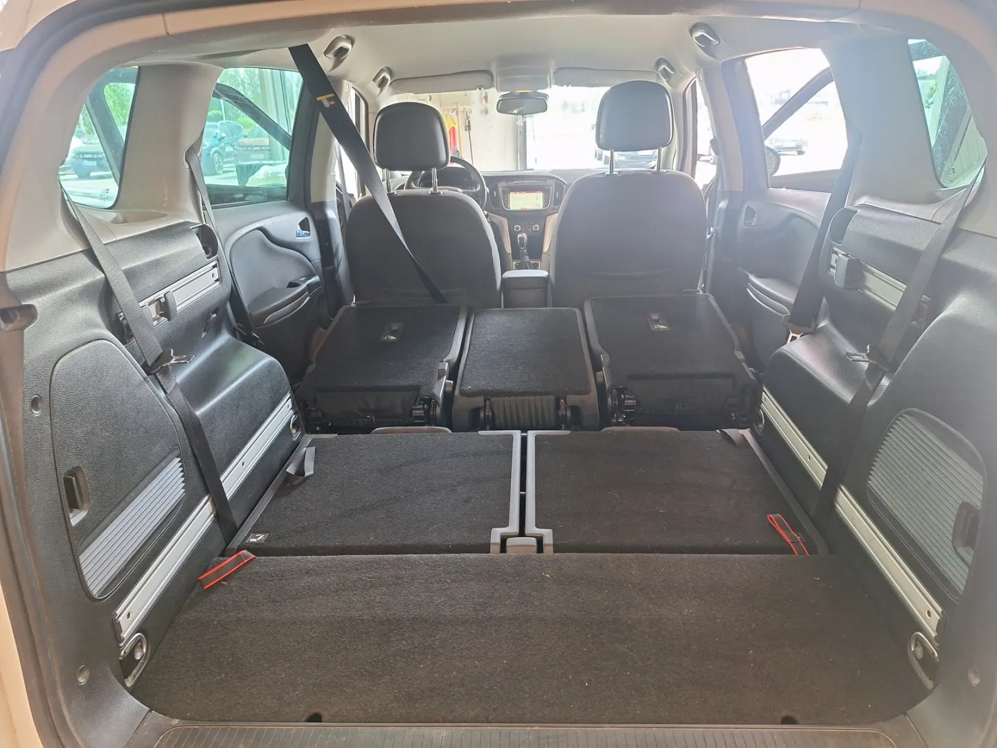 Opel Zafira GMJ-643 carousel image