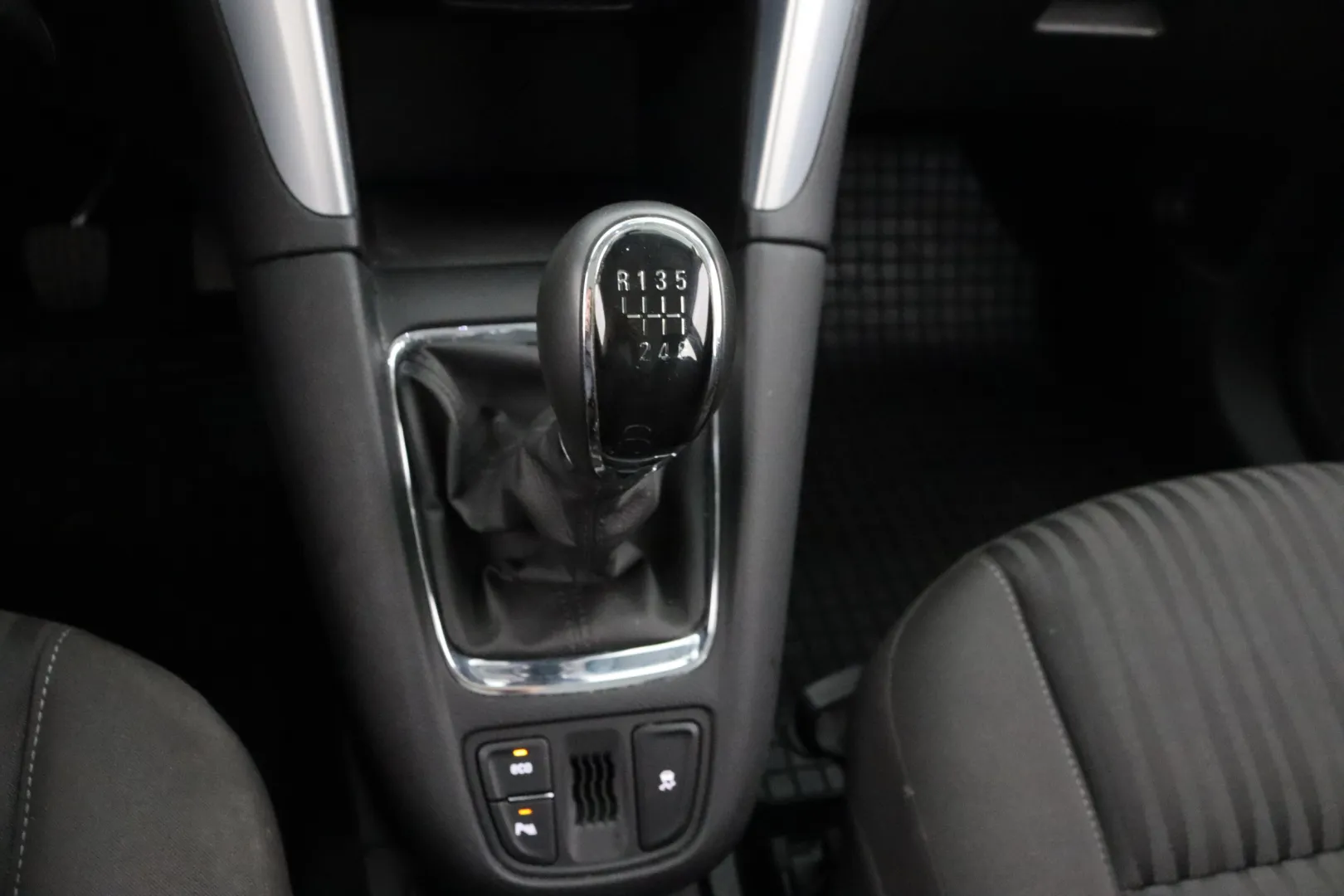 OPEL Zafira GMJ-643 carousel image