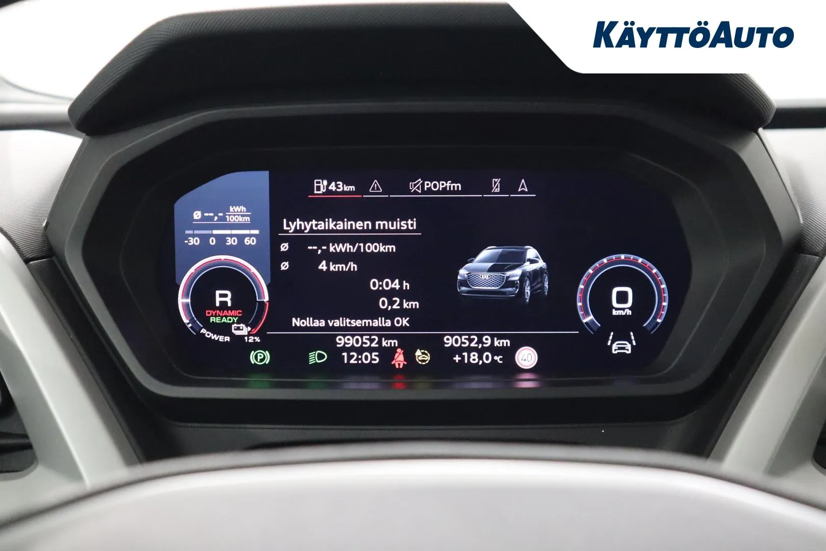 AUDI Q4 e-tron JMY-122 carousel image