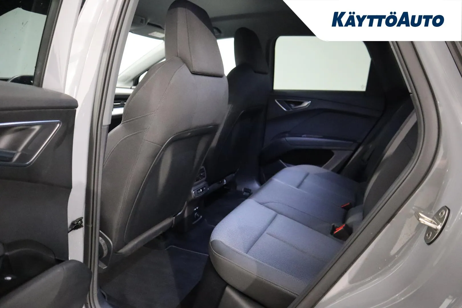 Audi Q4 e-tron JMY-122 carousel image
