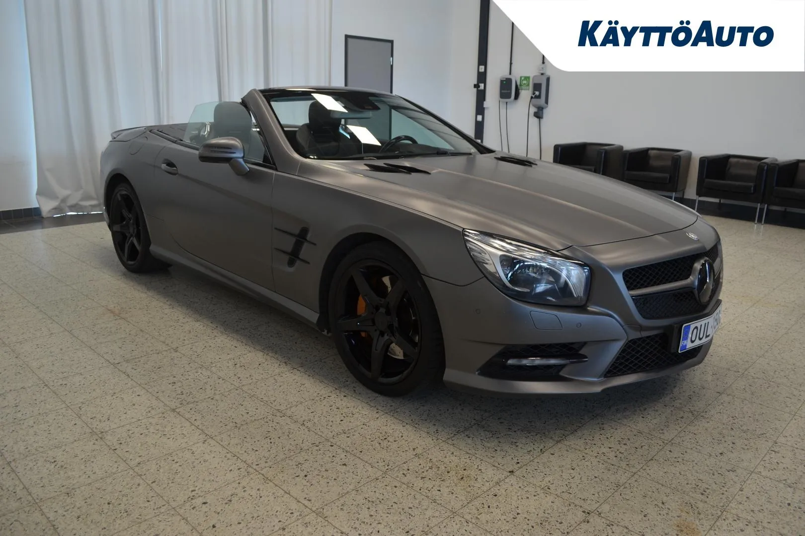 MERCEDES-BENZ SL OUL-750 carousel image