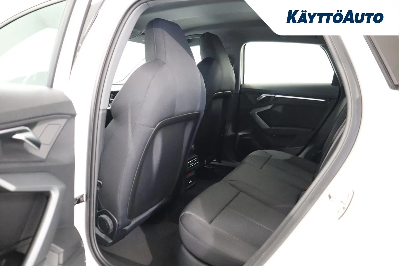 Audi A3 YYG-500 carousel image