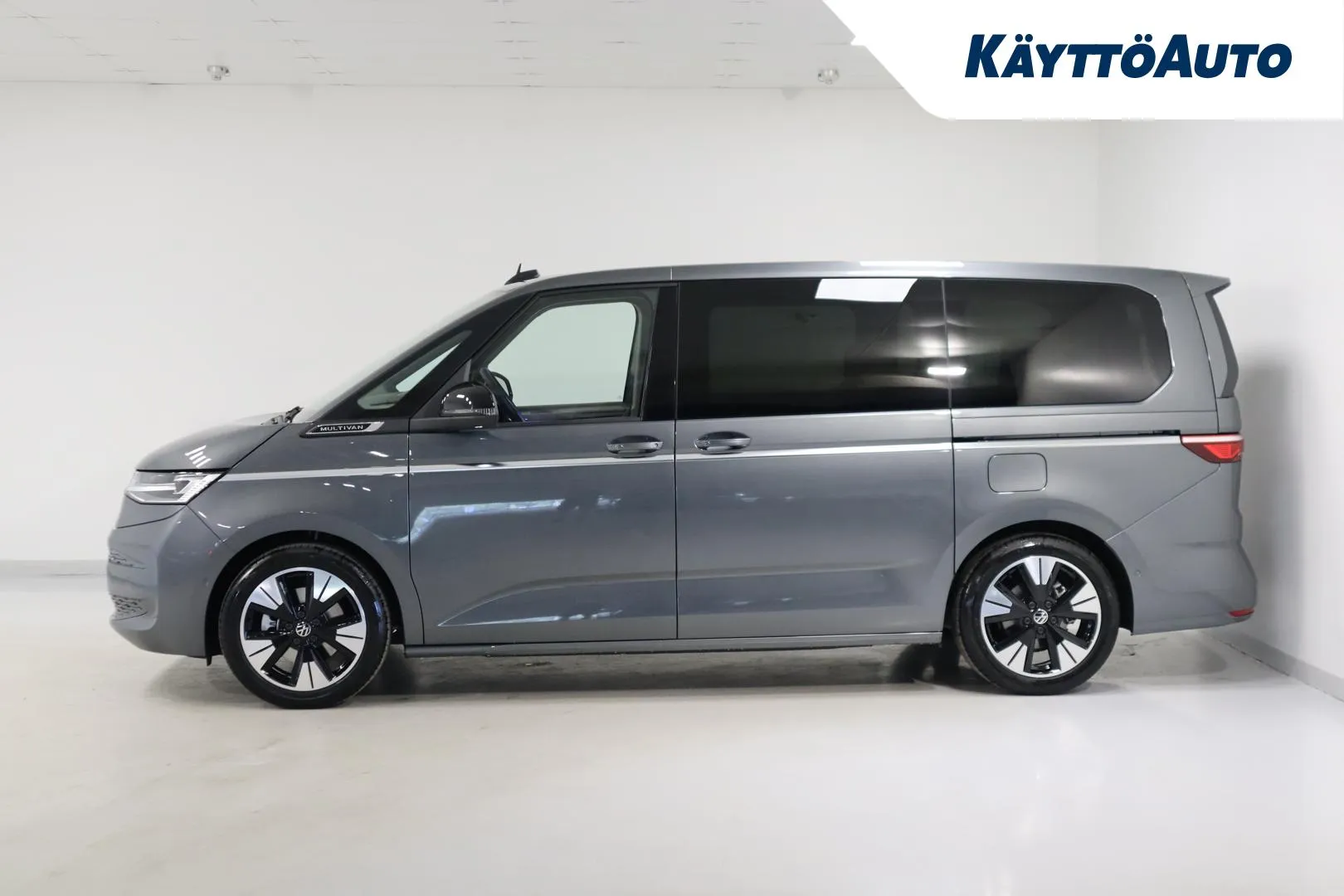 Volkswagen Multivan ZPS-849 carousel image