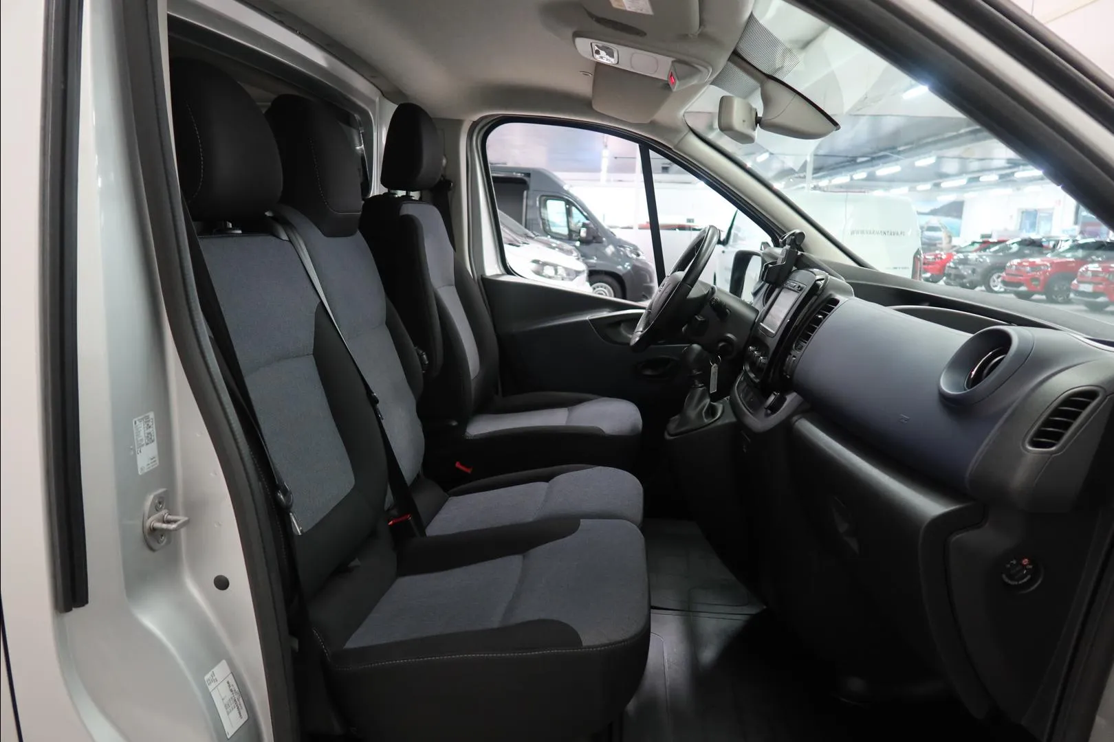 OPEL Vivaro BTL-220 carousel image