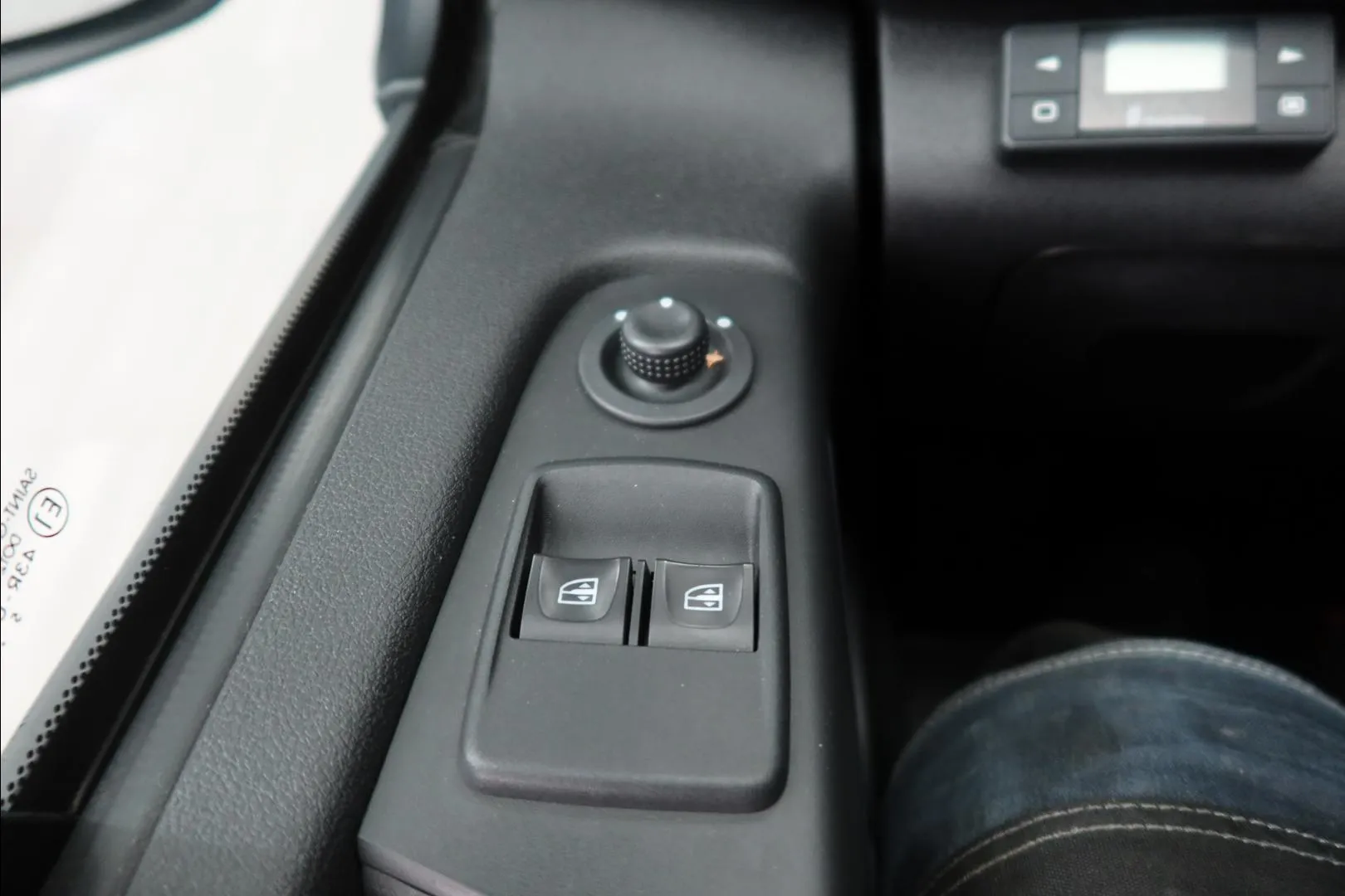 OPEL Vivaro BTL-220 carousel image
