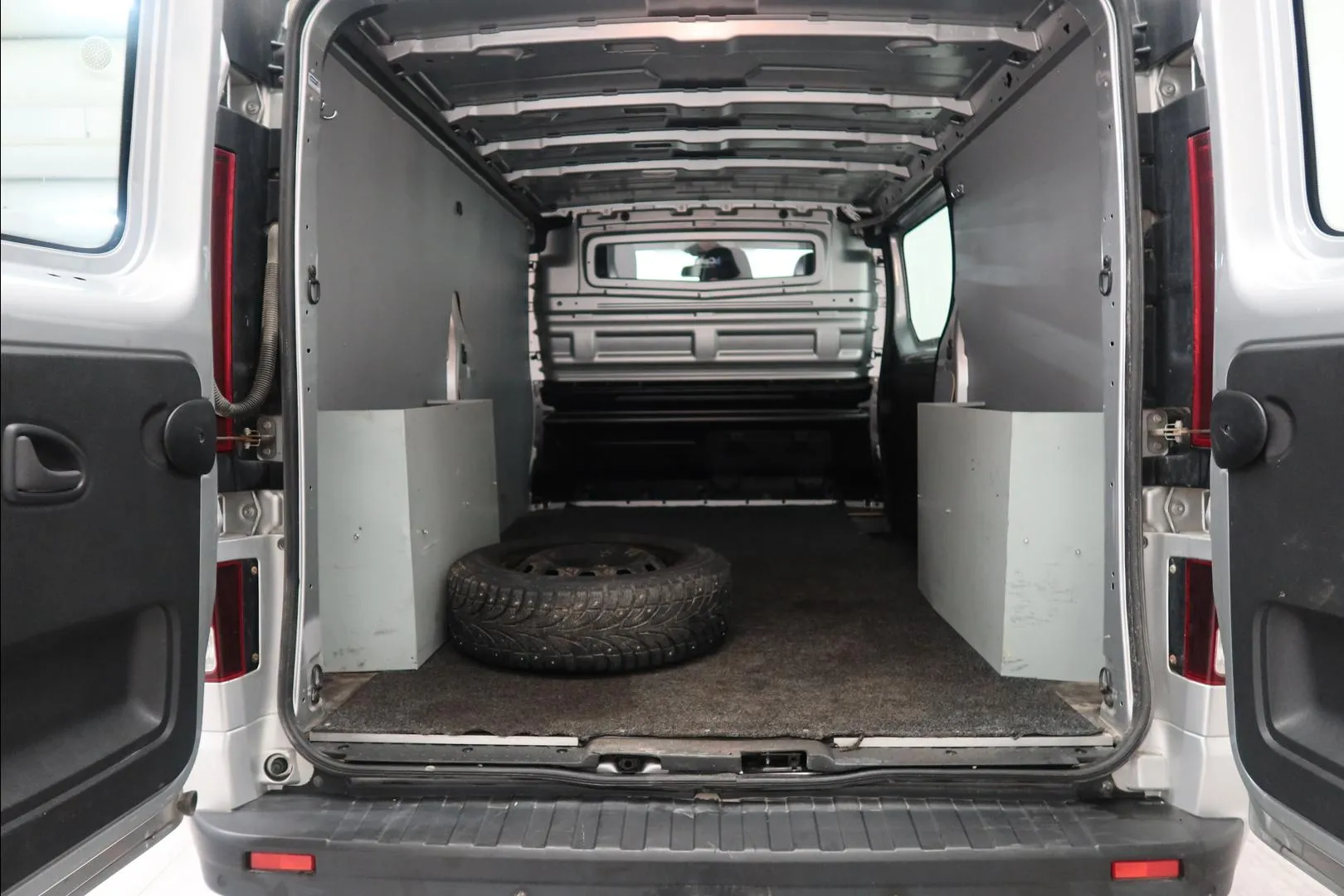 OPEL Vivaro BTL-220 carousel image