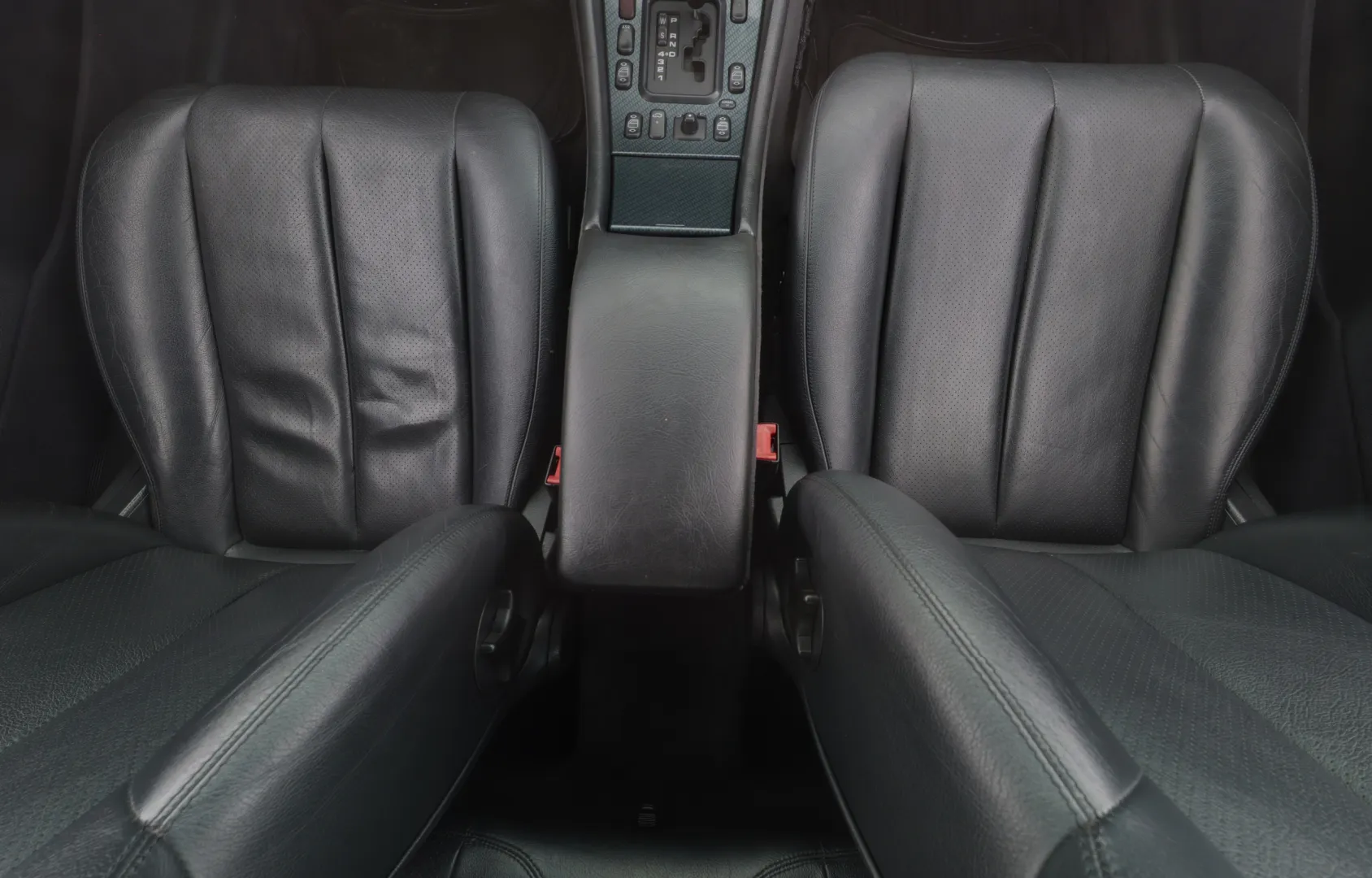 MERCEDES-BENZ CLK KOG-378 carousel image