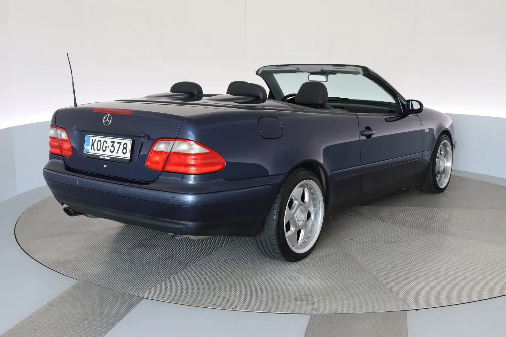 MERCEDES-BENZ CLK KOG-378 carousel image