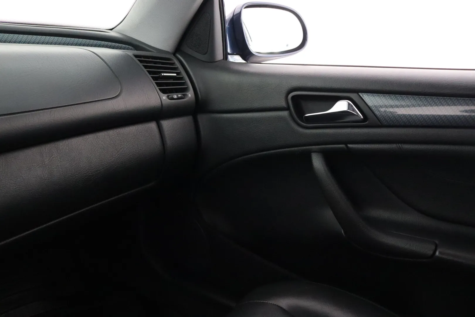 MERCEDES-BENZ CLK KOG-378 carousel image