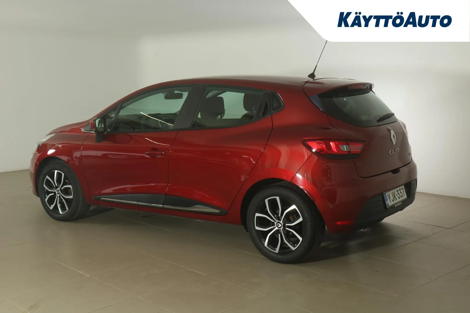 RENAULT Clio YJK-337 carousel image