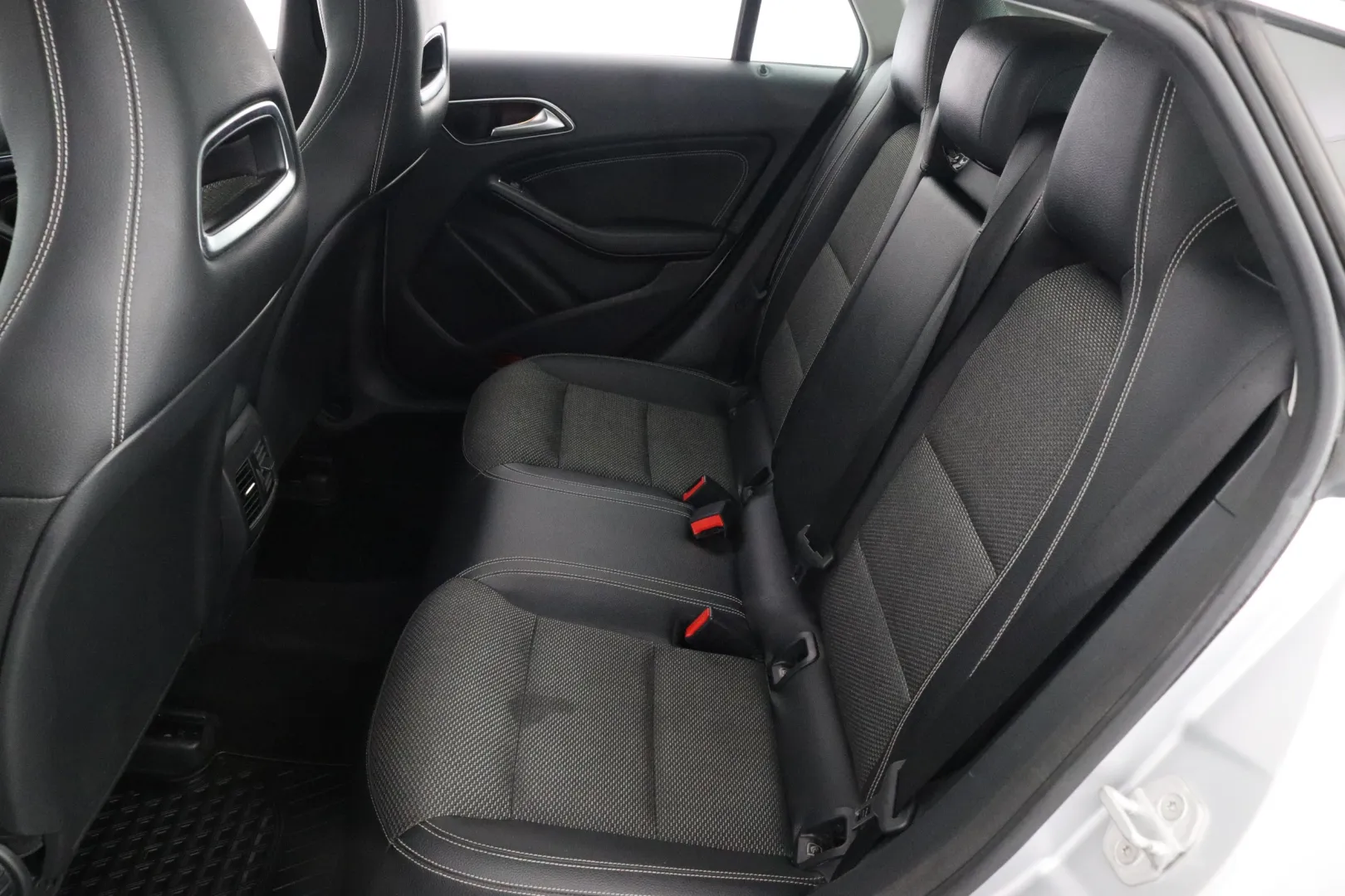 MERCEDES-BENZ CLA SNM-713 carousel image