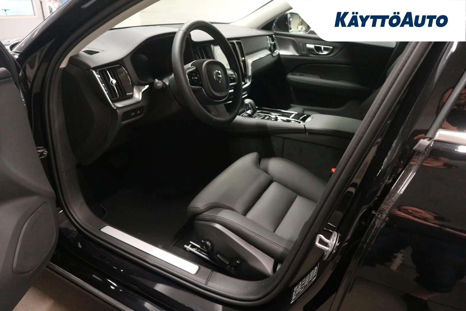 Volvo V60 EVK-789 carousel image
