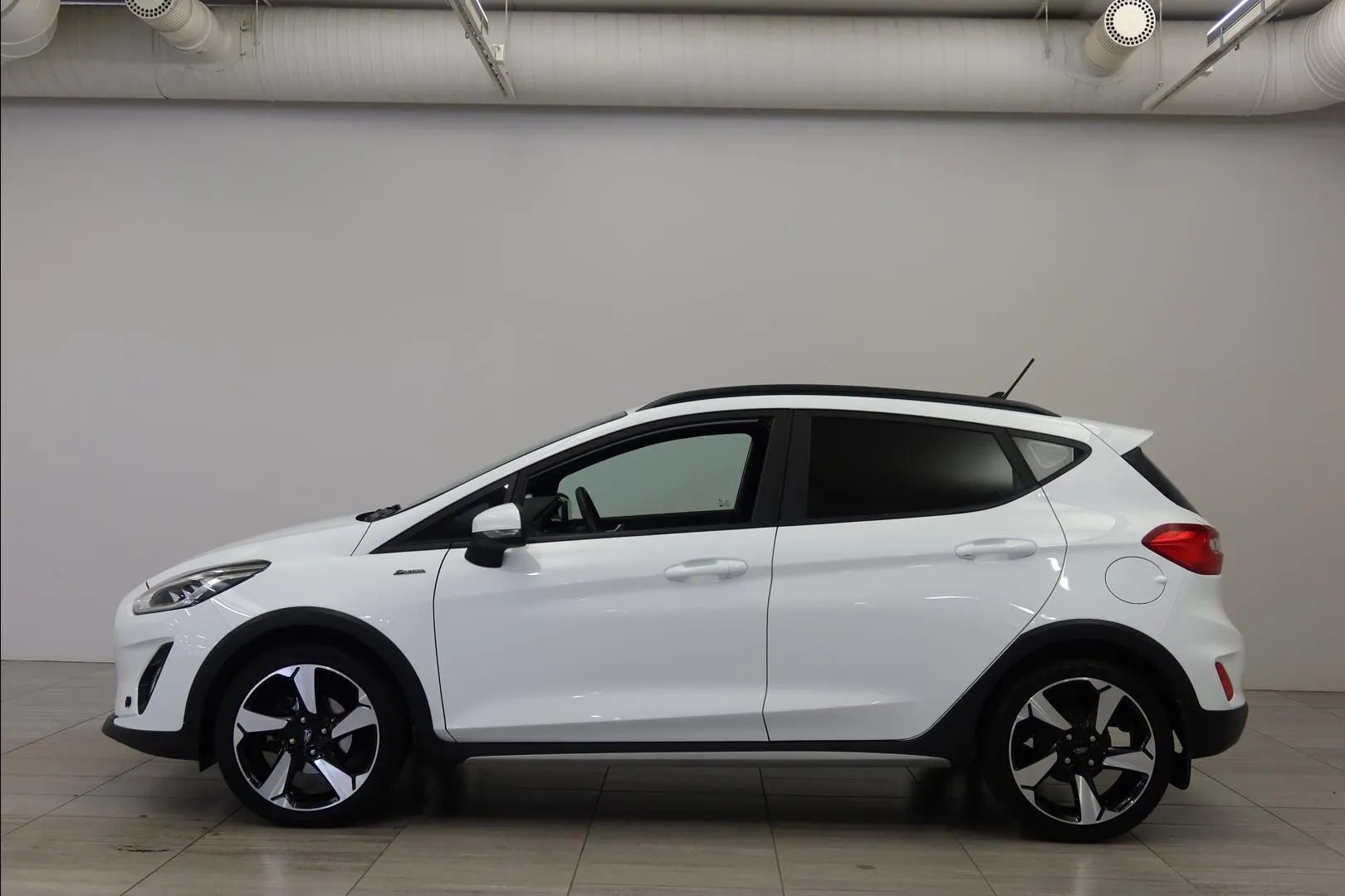 FORD Fiesta COL-471 carousel image