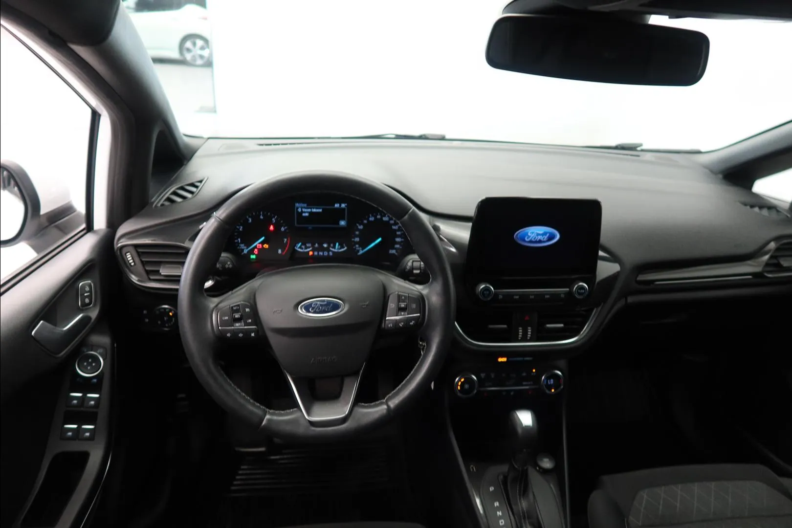 FORD Fiesta COL-471 carousel image