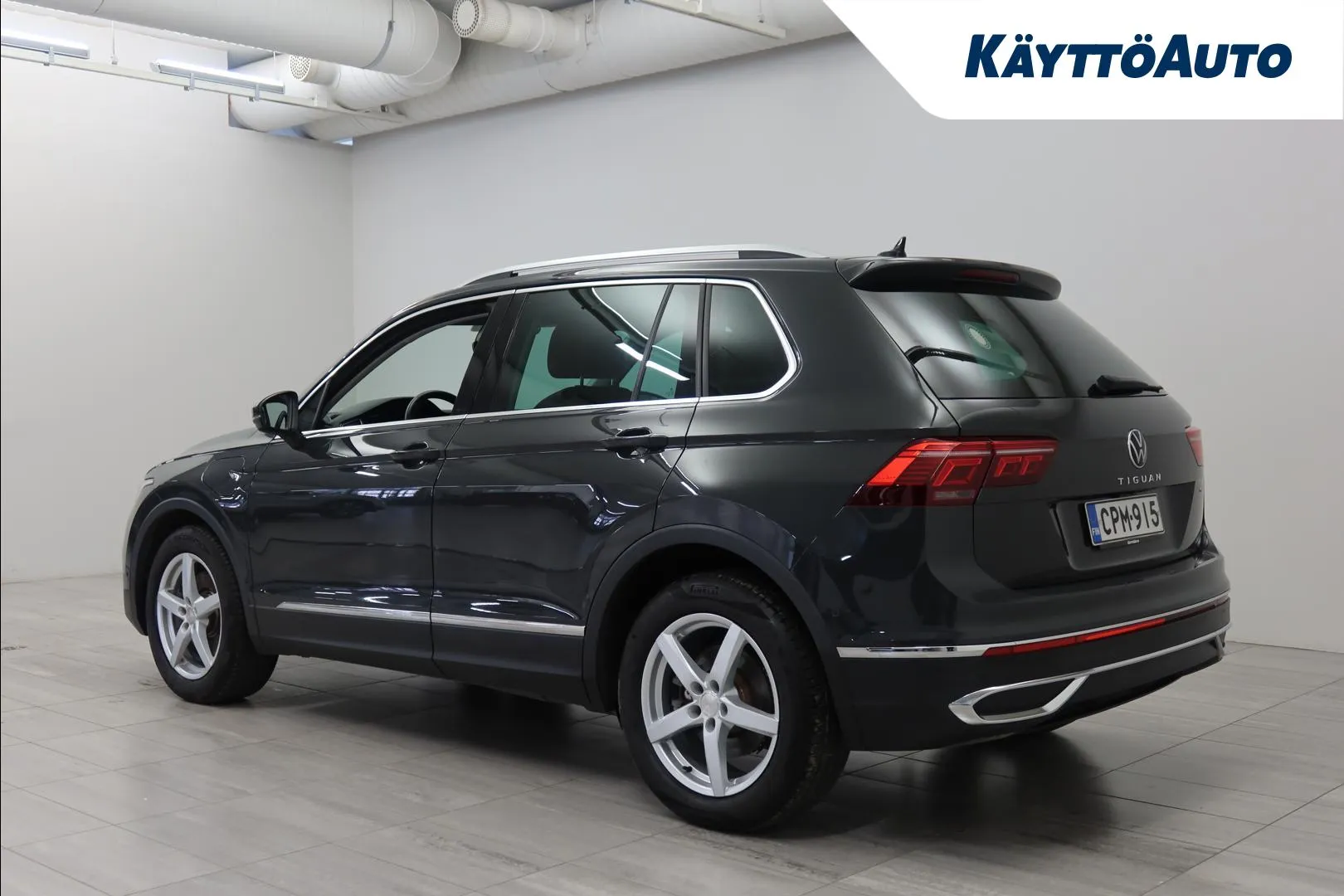 Volkswagen Tiguan CPM-915 carousel image