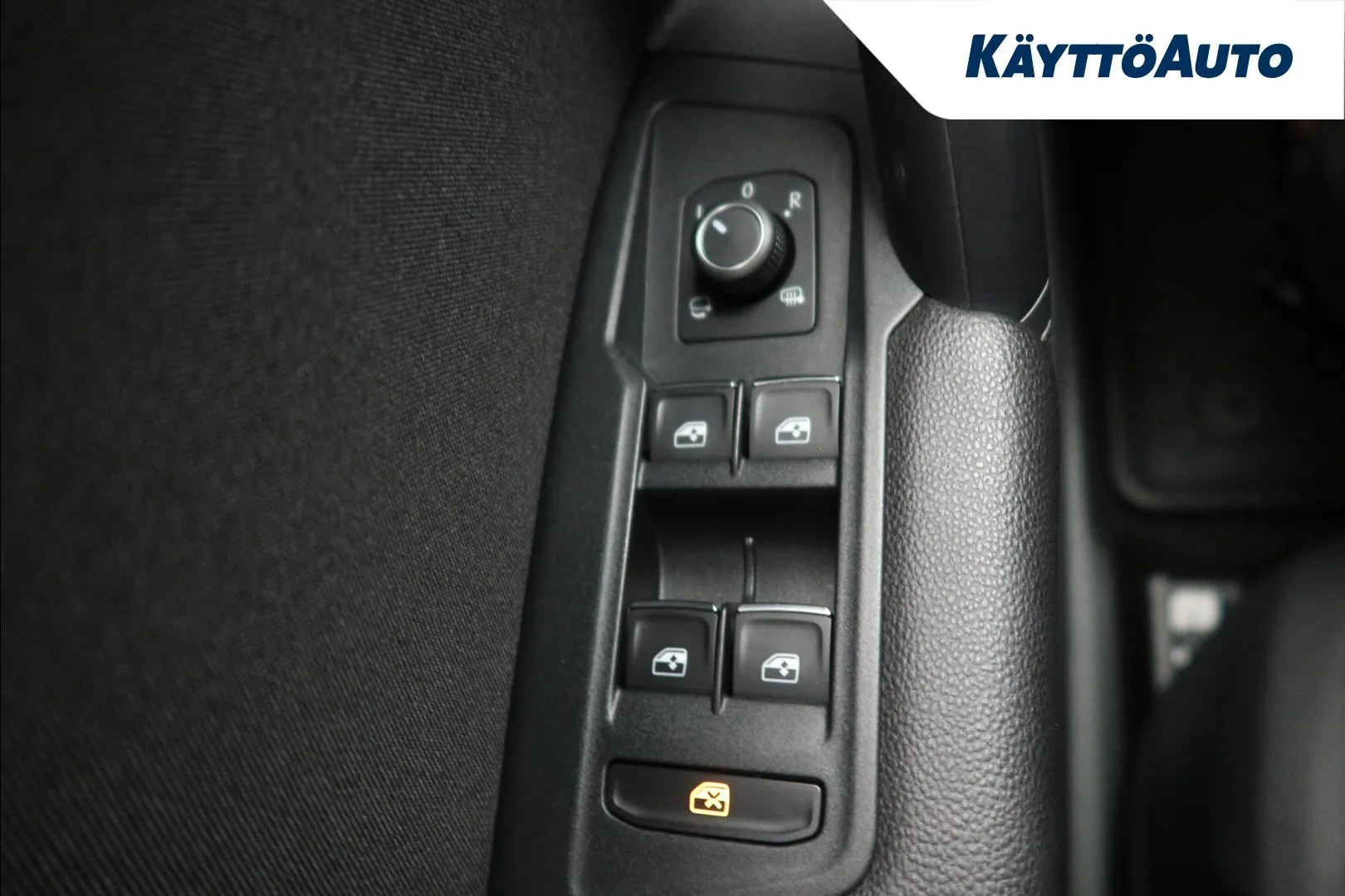 Volkswagen Tiguan CPM-915 carousel image