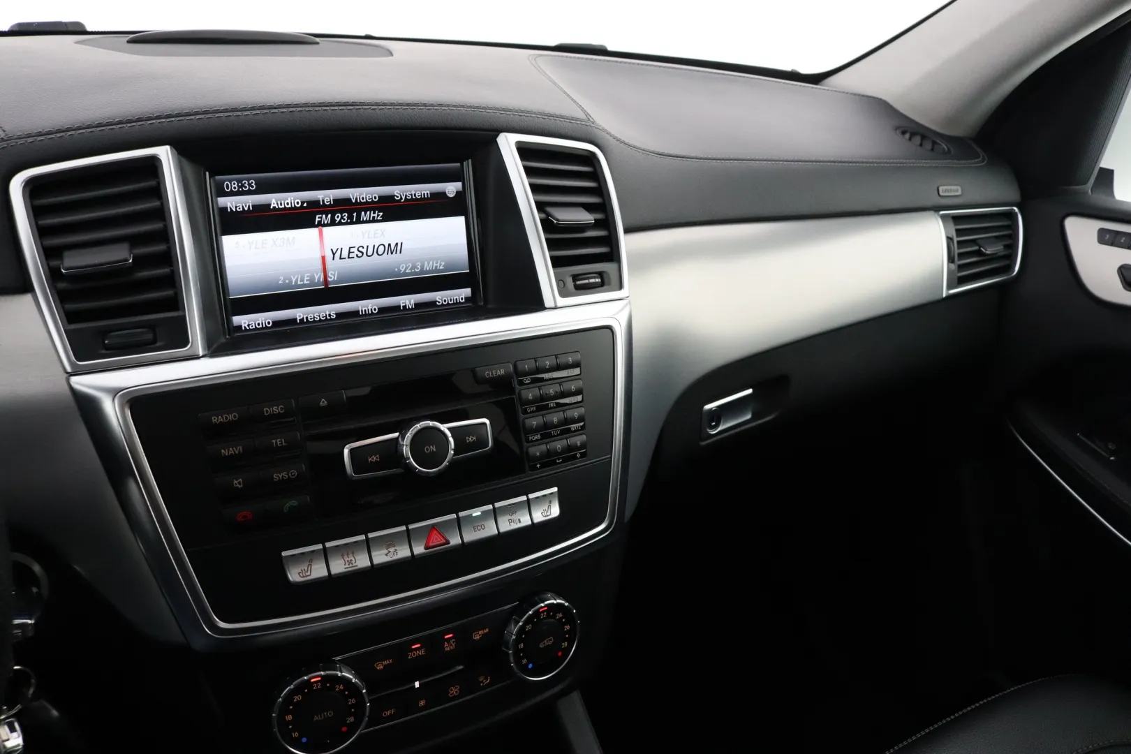 MERCEDES-BENZ GL MYT-963 carousel image