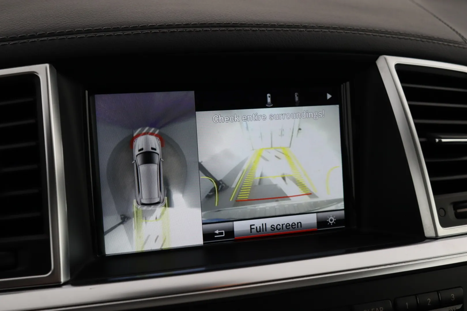 MERCEDES-BENZ GL MYT-963 carousel image
