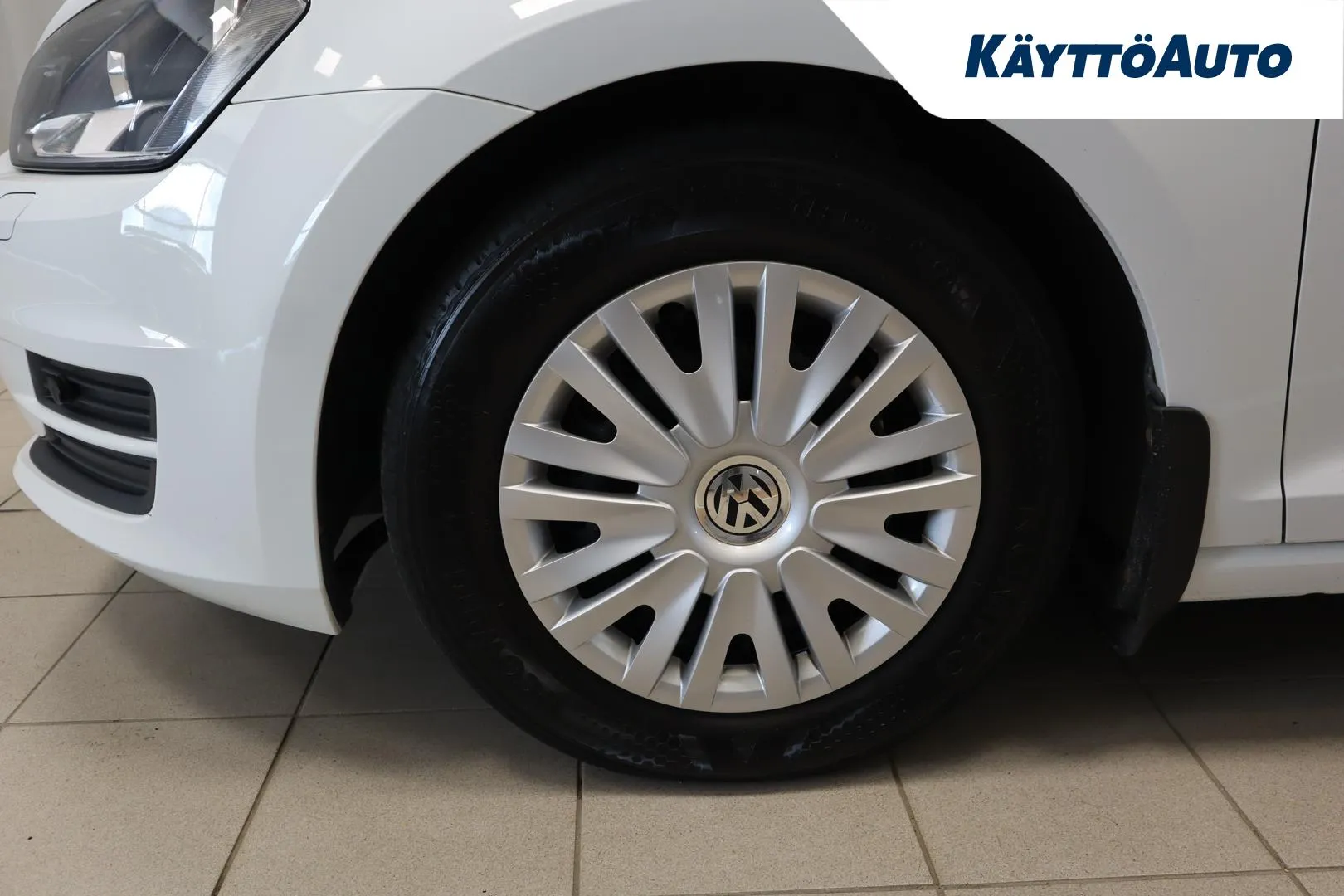 VOLKSWAGEN Golf XNM-276 carousel image