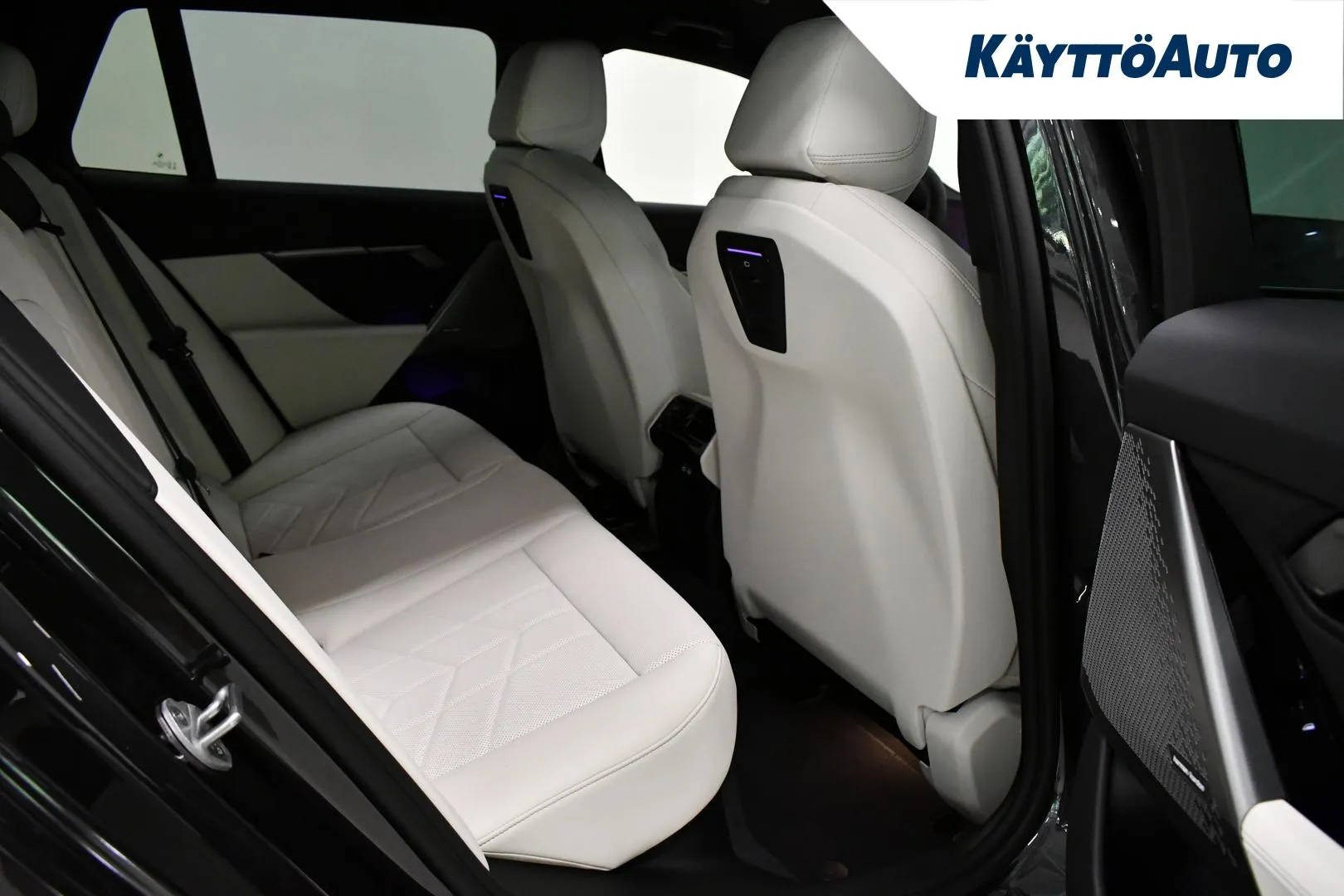 BMW 530 YYI-168 carousel image