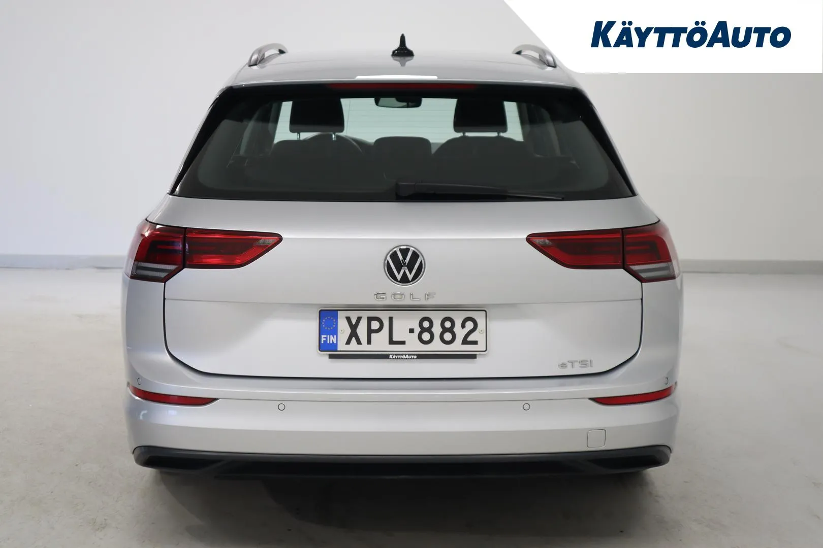 VOLKSWAGEN Golf XPL-882 carousel image