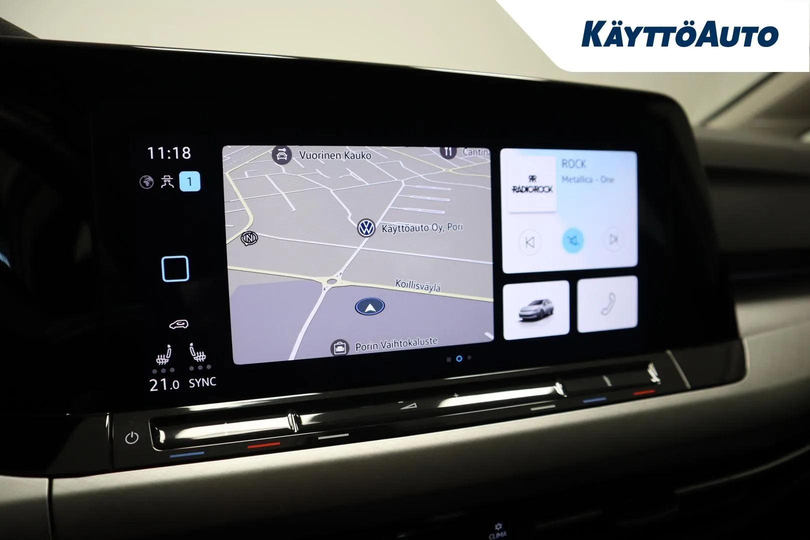 VOLKSWAGEN Golf XPL-882 carousel image