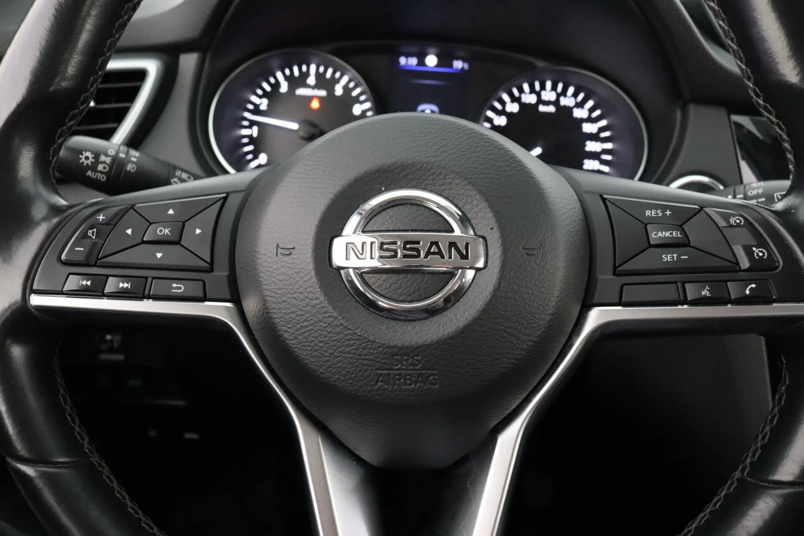 NISSAN Qashqai GTG-567 carousel image