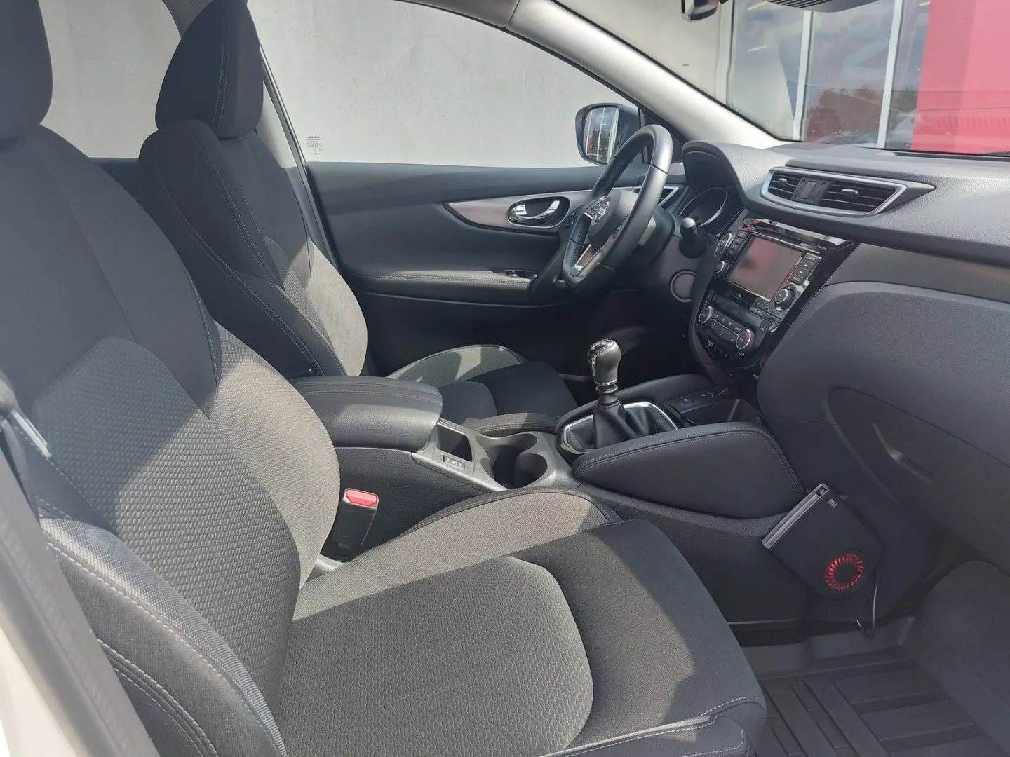 NISSAN Qashqai GNM-382 carousel image