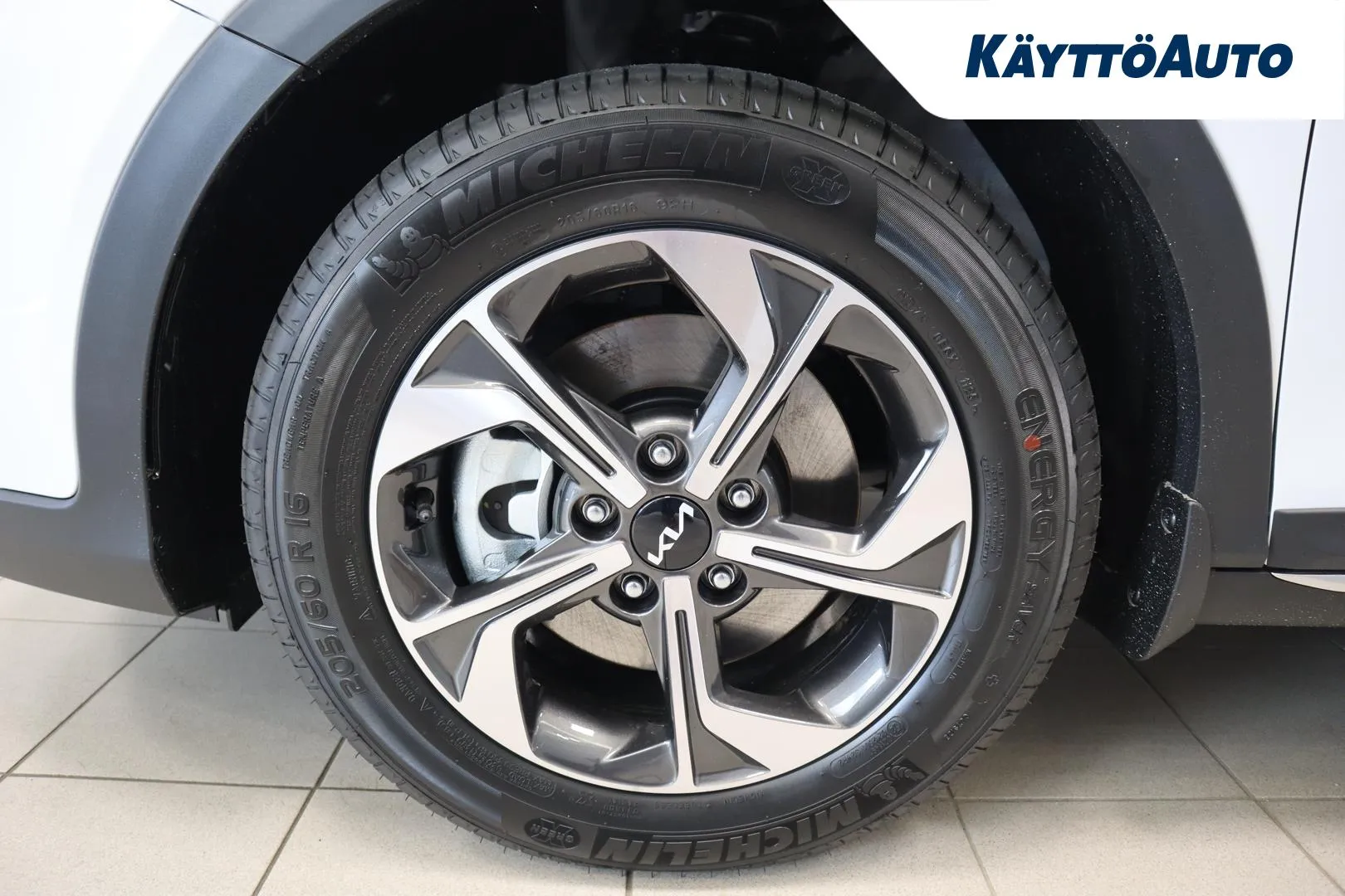 Kia XCeed YYE-790 carousel image
