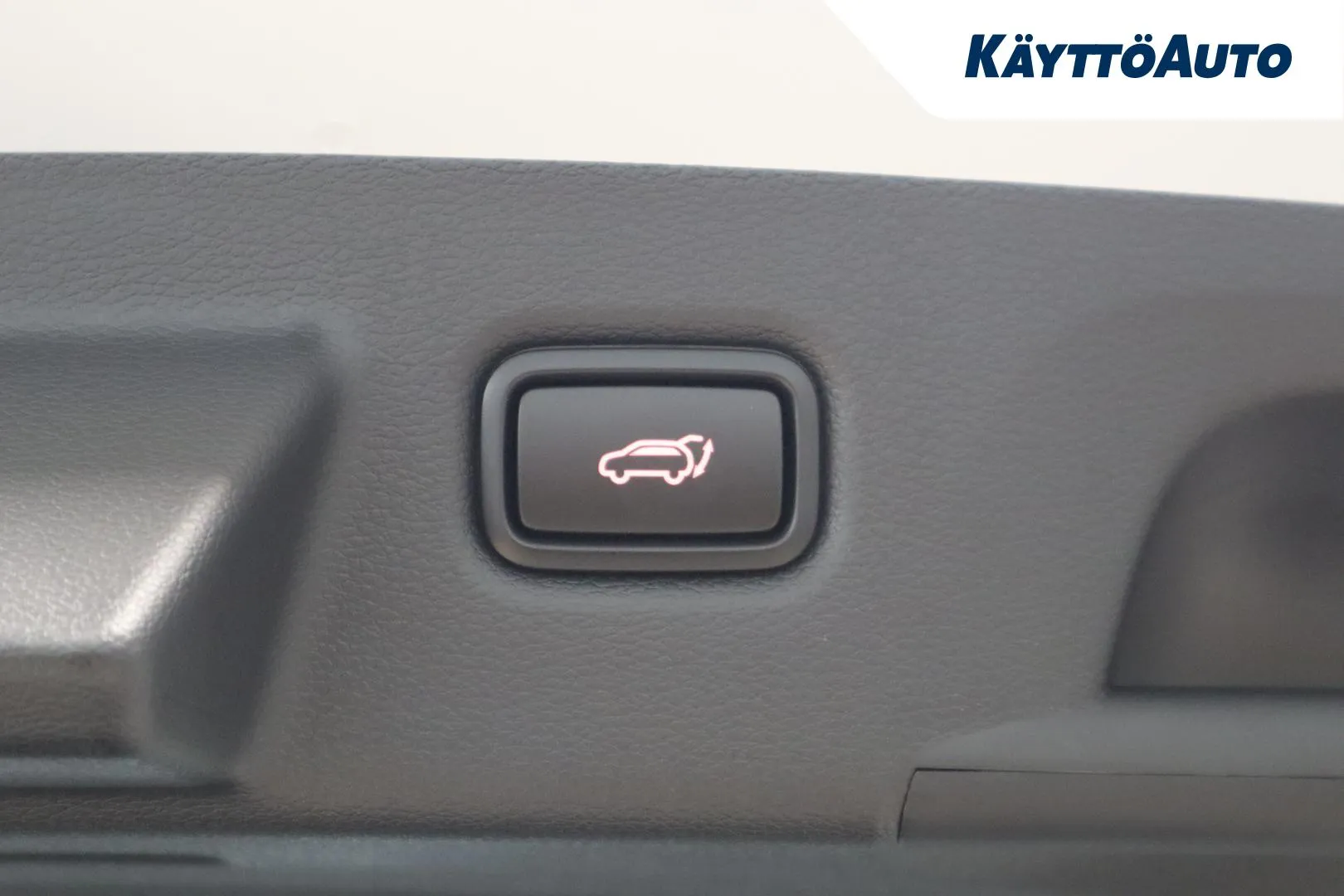 Kia XCeed YYE-790 carousel image