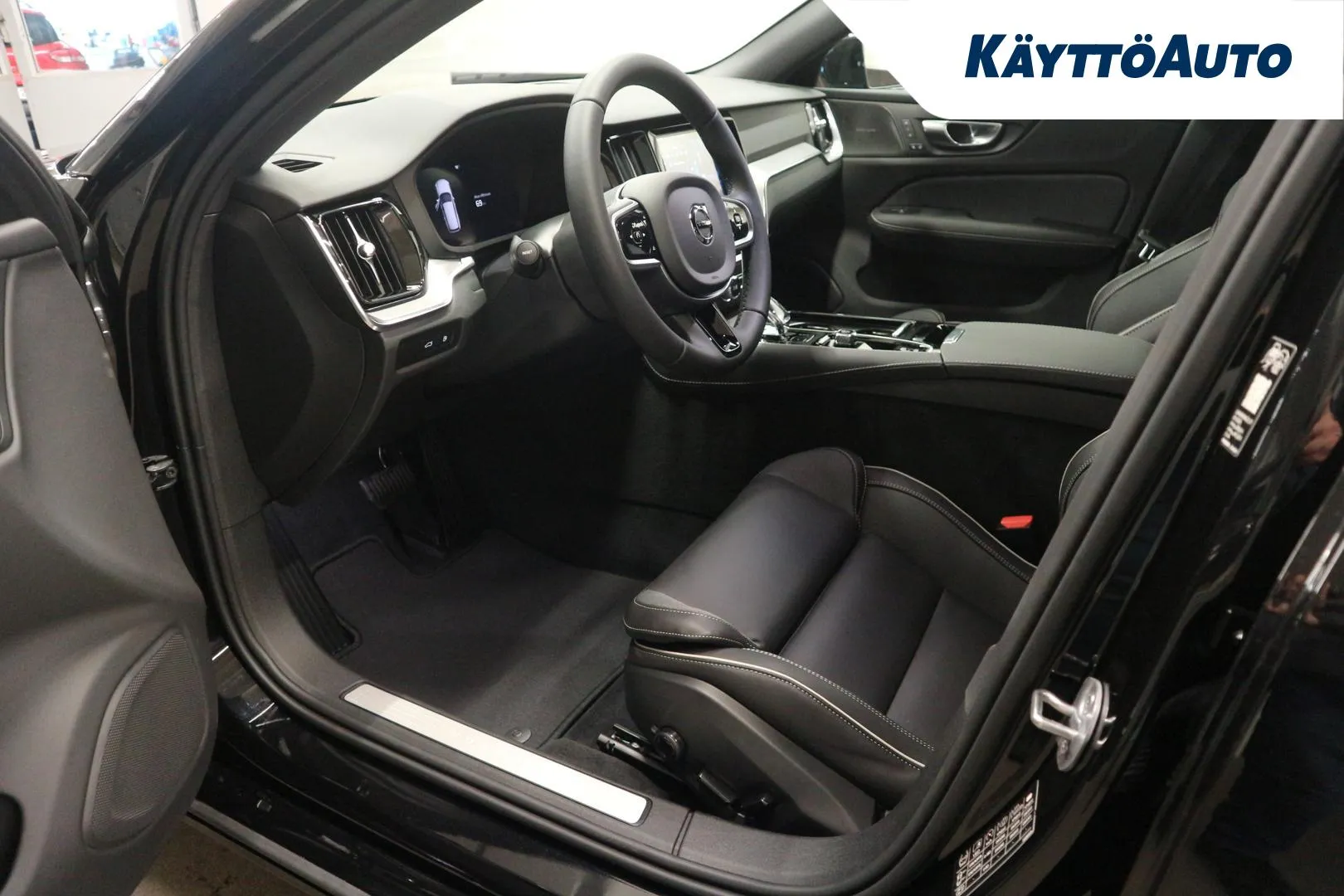 Volvo V60 CSG-730 carousel image