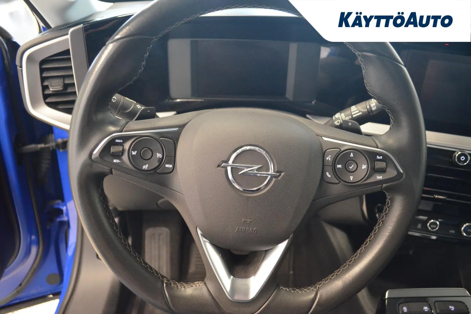 OPEL Mokka ZOC-690 carousel image