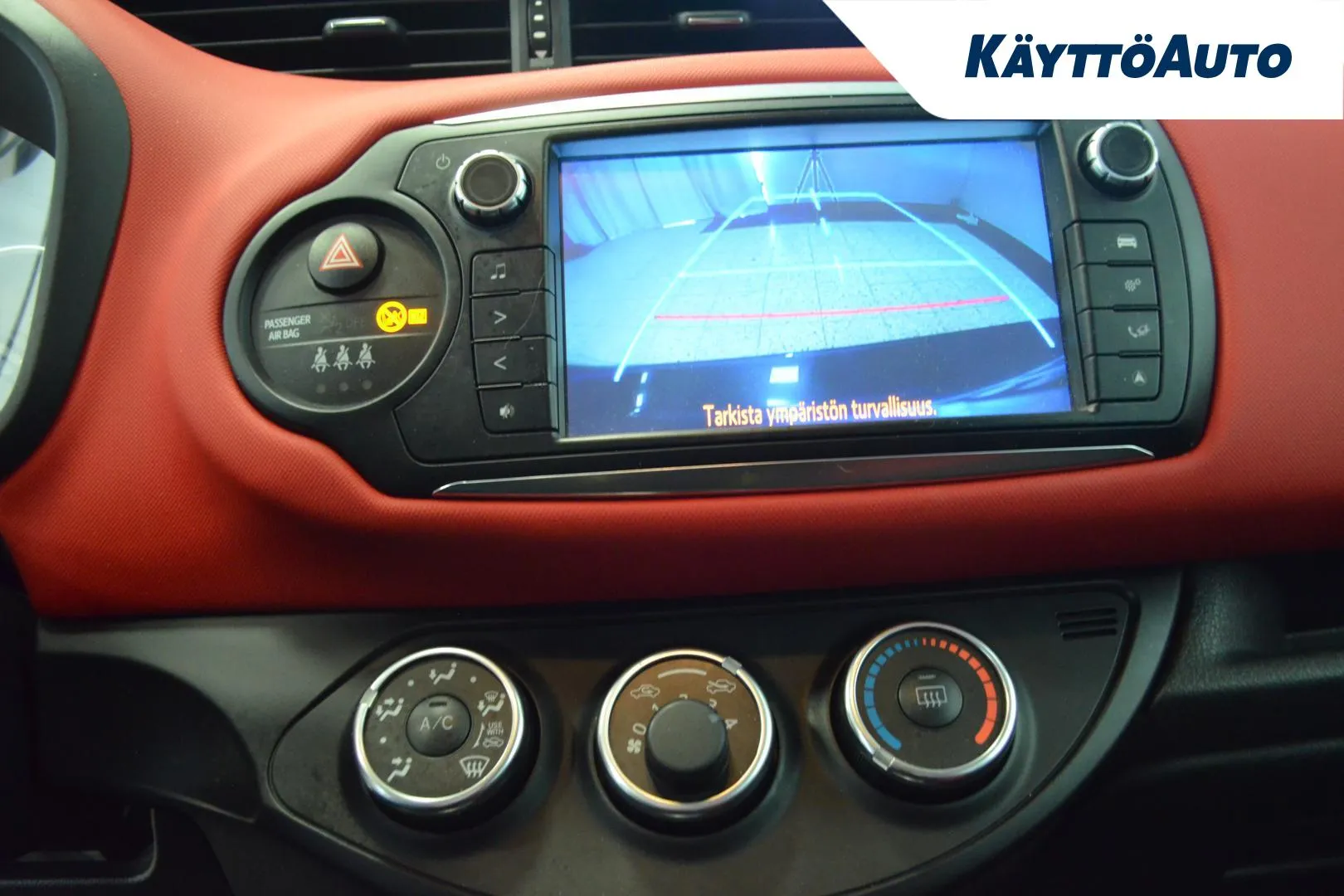 TOYOTA Yaris ENS-218 carousel image