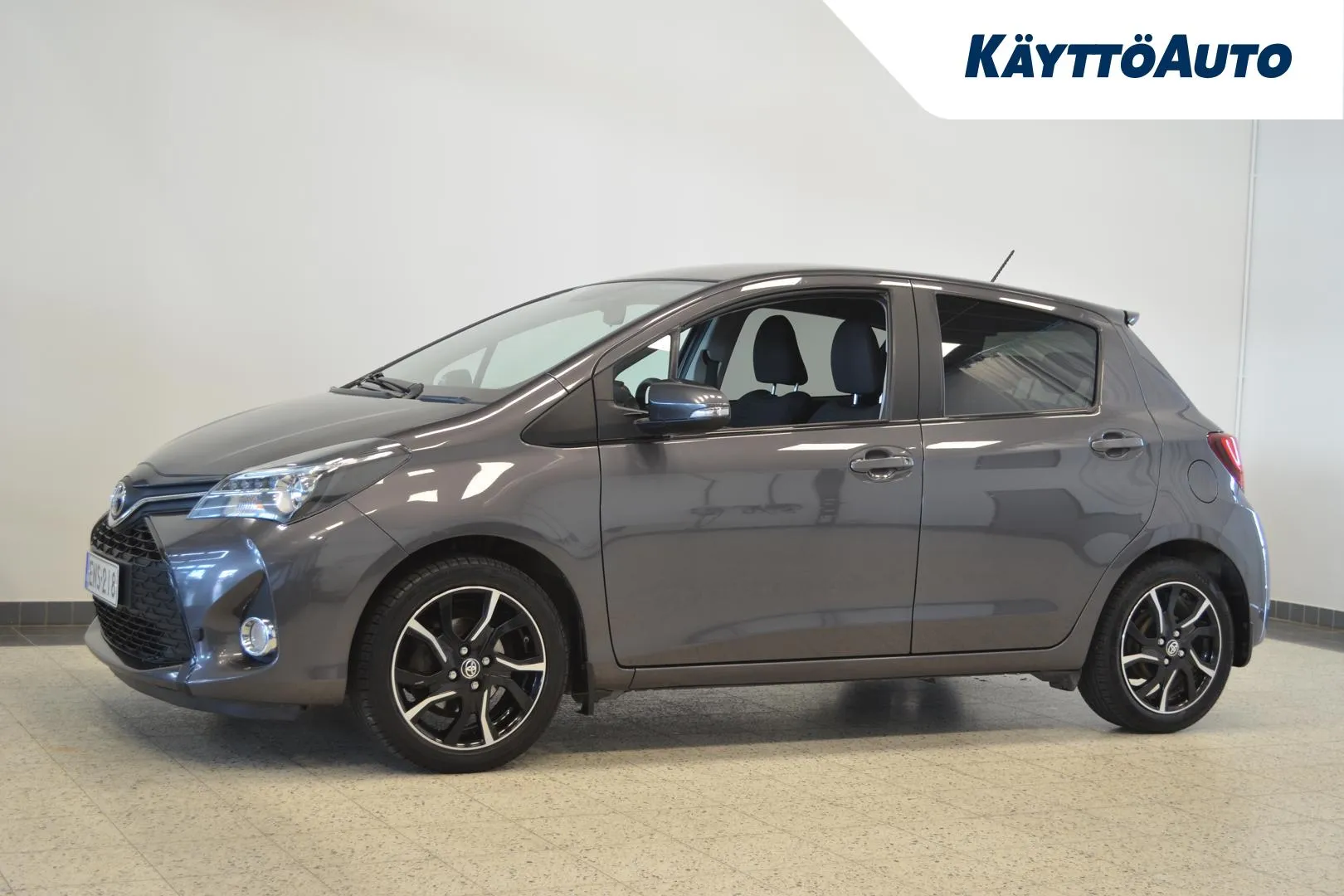 TOYOTA Yaris ENS-218 carousel image