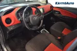 TOYOTA Yaris ENS-218 carousel thumbs